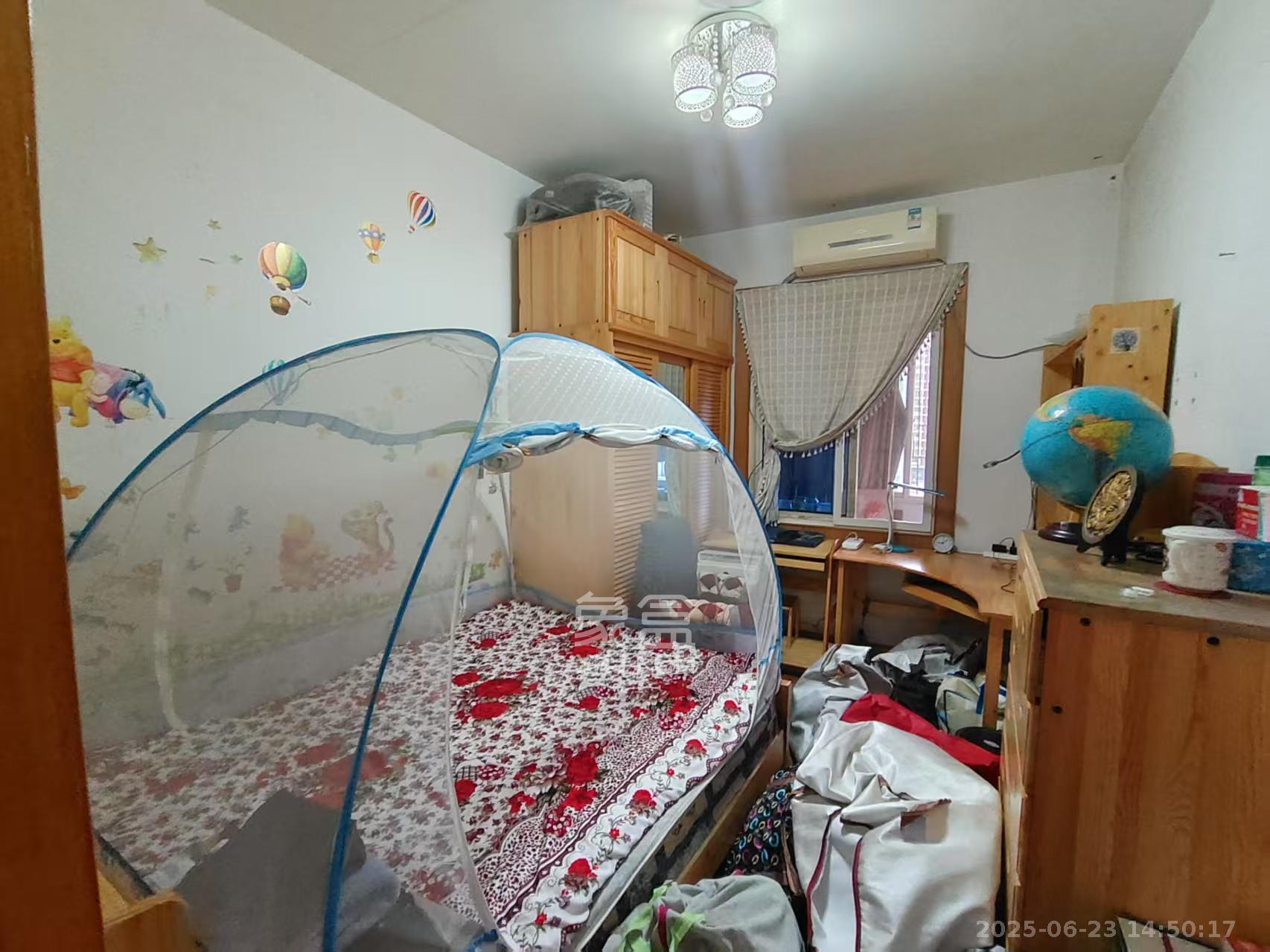 湖南石油化学工业局小区(侯家塘化工厅) 3室2厅1卫 2000.0元/月 湖南石油化学工业局小区(侯家塘化工厅) 3室2厅1卫 2000.0元/月室内图