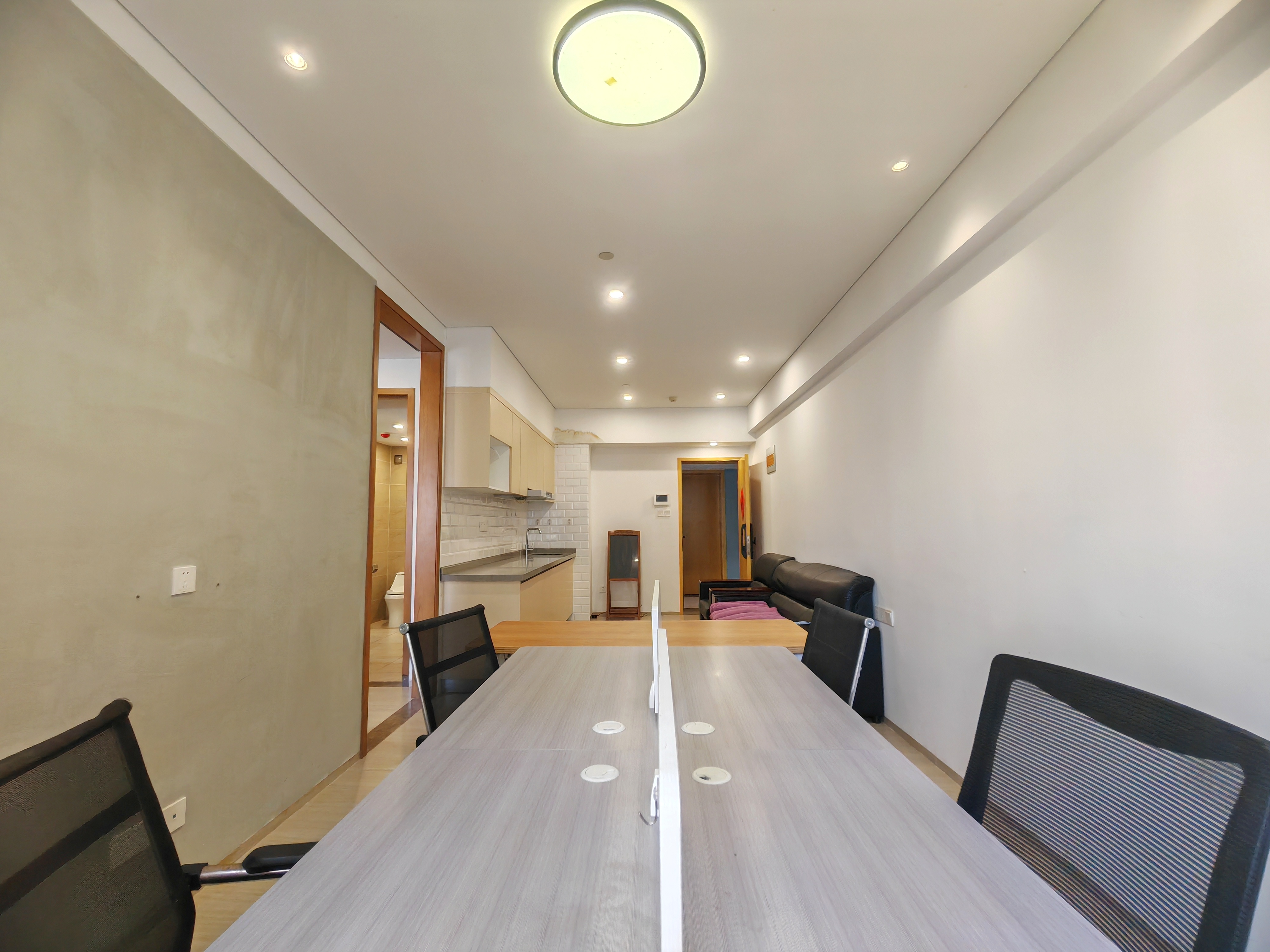 海航豪庭南苑 1室1厅1卫 120.0万 海航豪庭南苑 1室1厅1卫 120.0万客厅