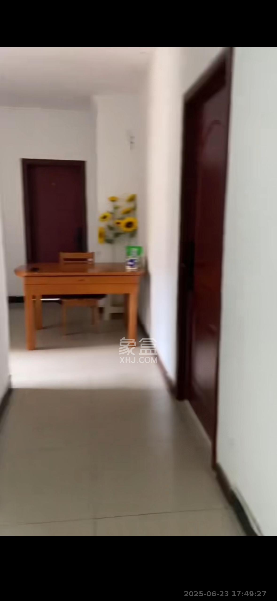 爱琴海岸 4室2厅1卫 2200.0元/月 爱琴海岸 4室2厅1卫 2200.0元/月室内图