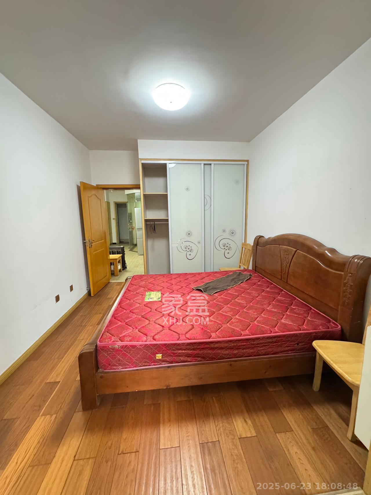 怡海星城 1室2厅1卫 1250.0元/月 怡海星城 1室2厅1卫 1250.0元/月室内图