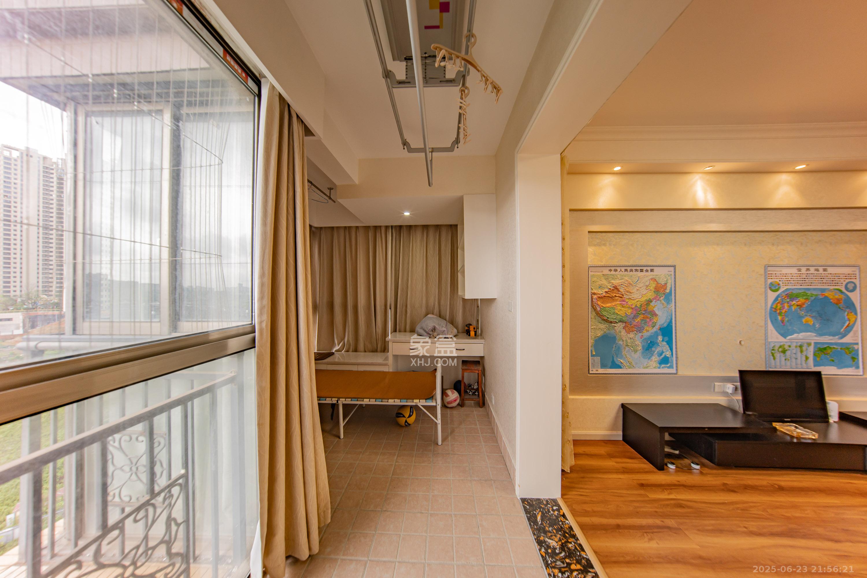 江山帝景雅典  2室1厅1卫    102.0万 江山帝景雅典  2室1厅1卫    102.0万阳台