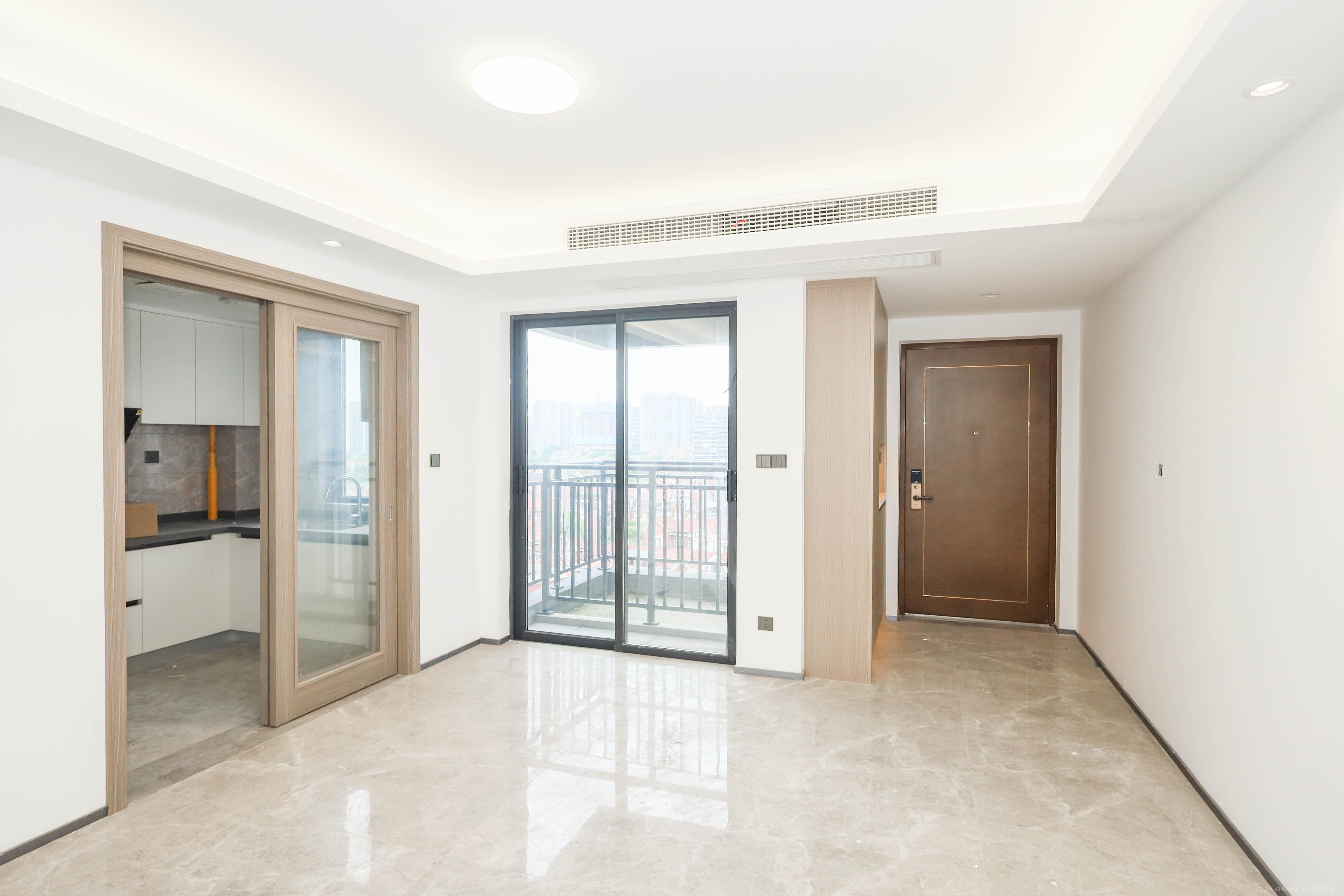 旭辉铂宸府 4室2厅2卫 149.9万 旭辉铂宸府 4室2厅2卫 149.9万其他