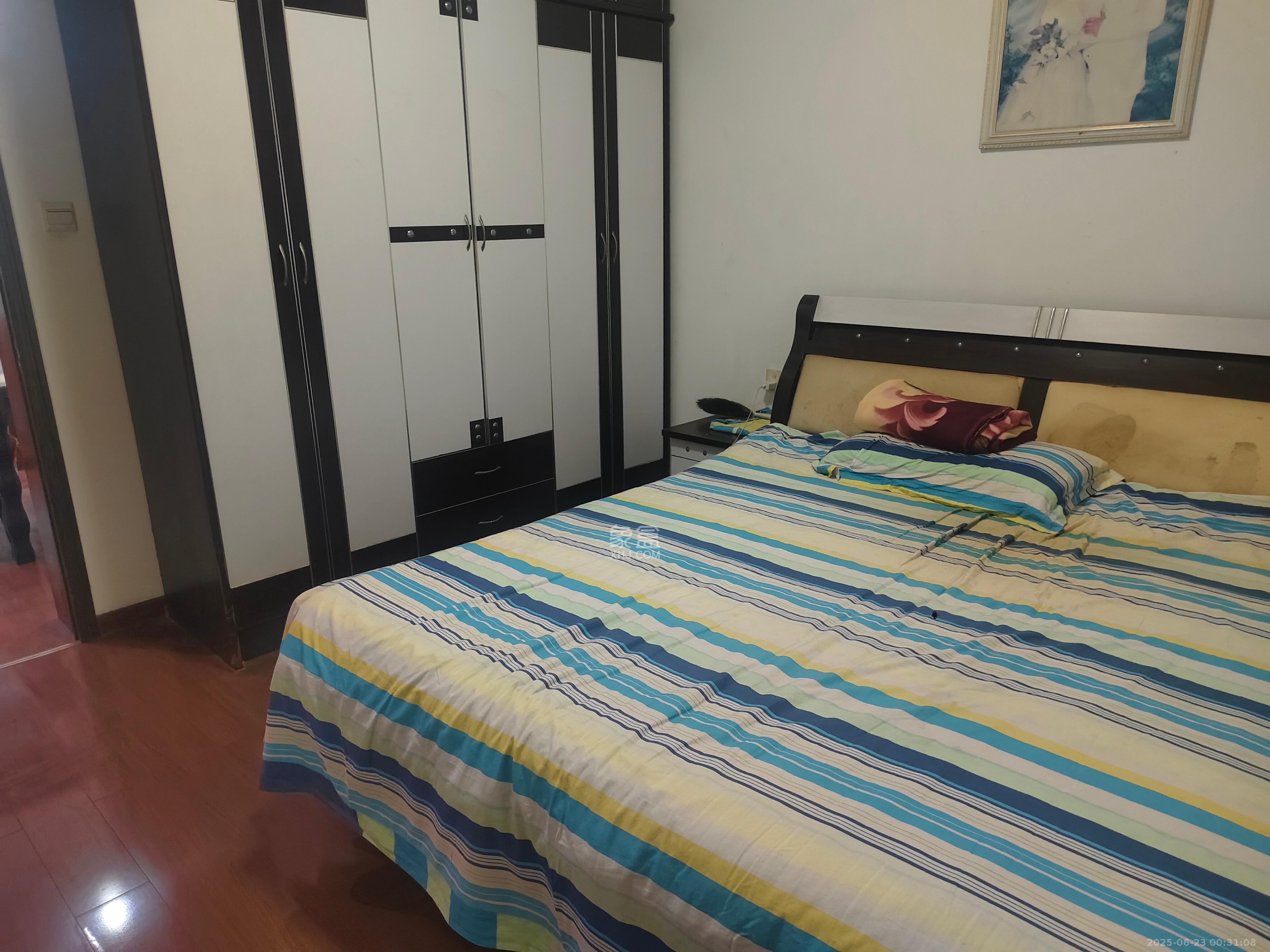 寸木塘 3室2厅1卫 1200.0元/月 寸木塘 3室2厅1卫 1200.0元/月室内图