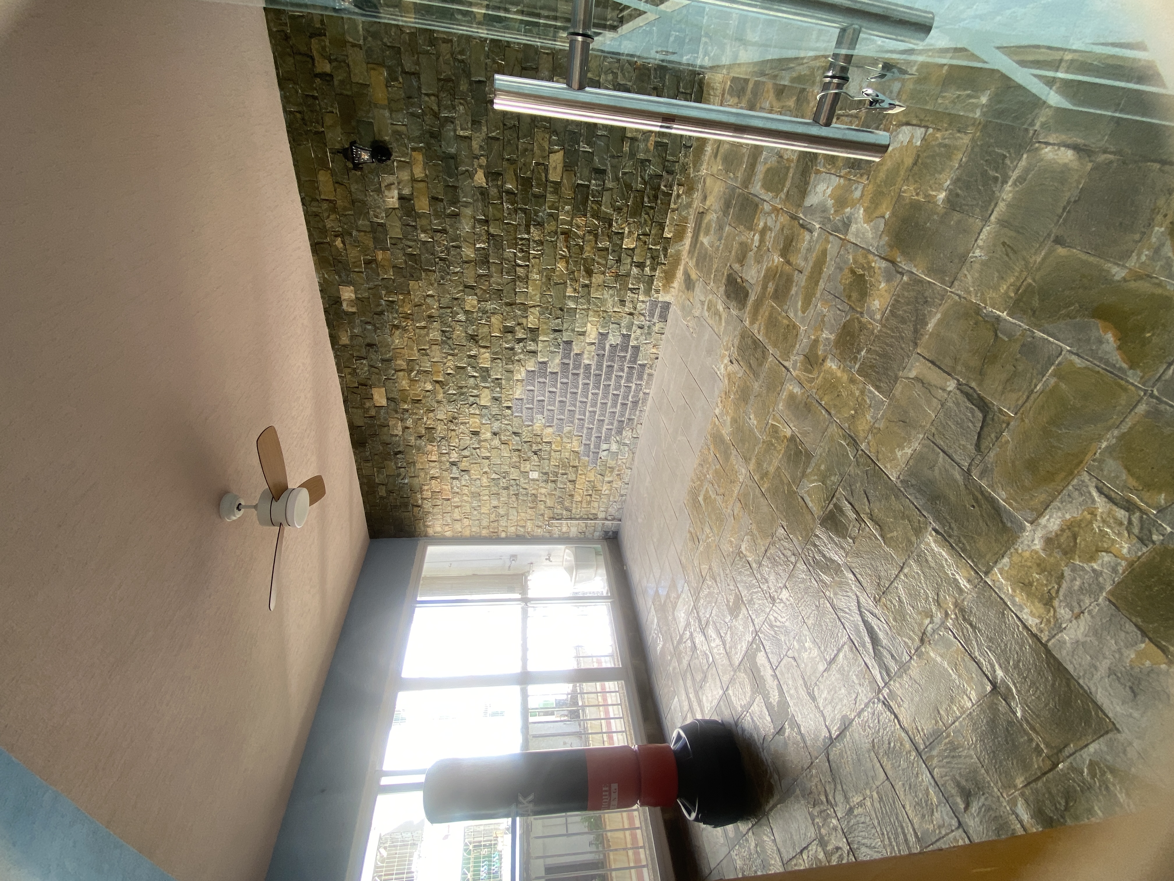 都市庭苑 4室2厅2卫 165.0万 都市庭苑 4室2厅2卫 165.0万客厅