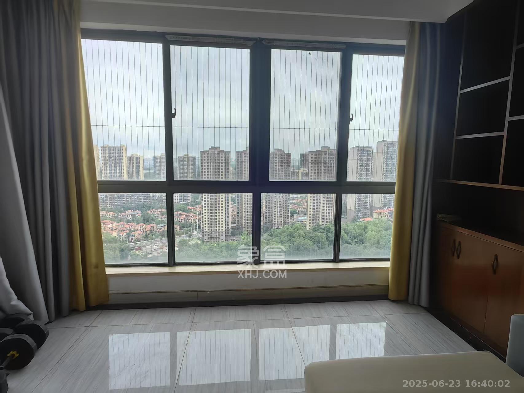 碧桂园南城首府(东宸林海)  3室2厅1卫    2500.0元/月 碧桂园南城首府(东宸林海)  3室2厅1卫    2500.0元/月室内图