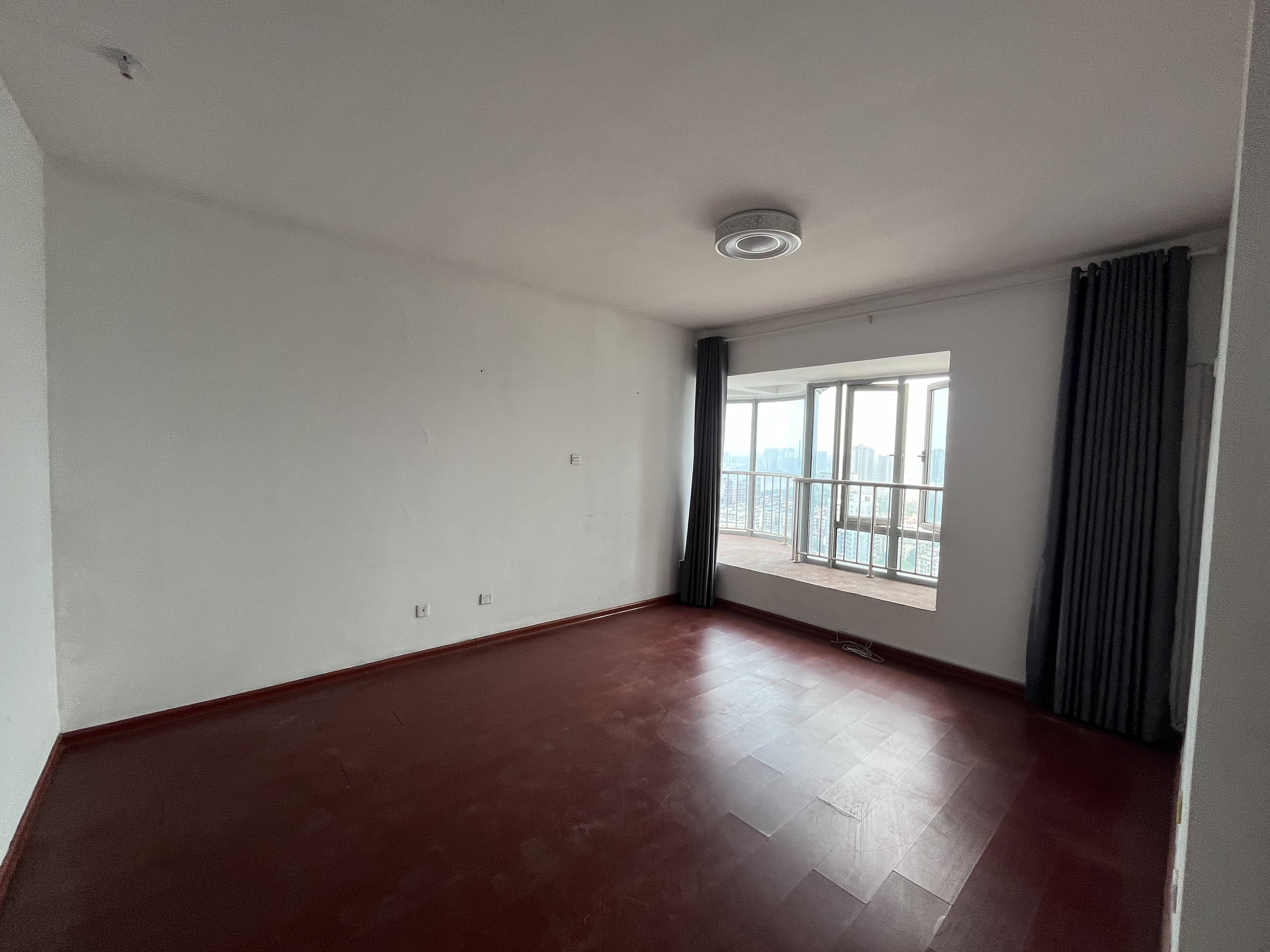 丽景滨江 4室2厅2卫 105.0万 丽景滨江 4室2厅2卫 105.0万室内图