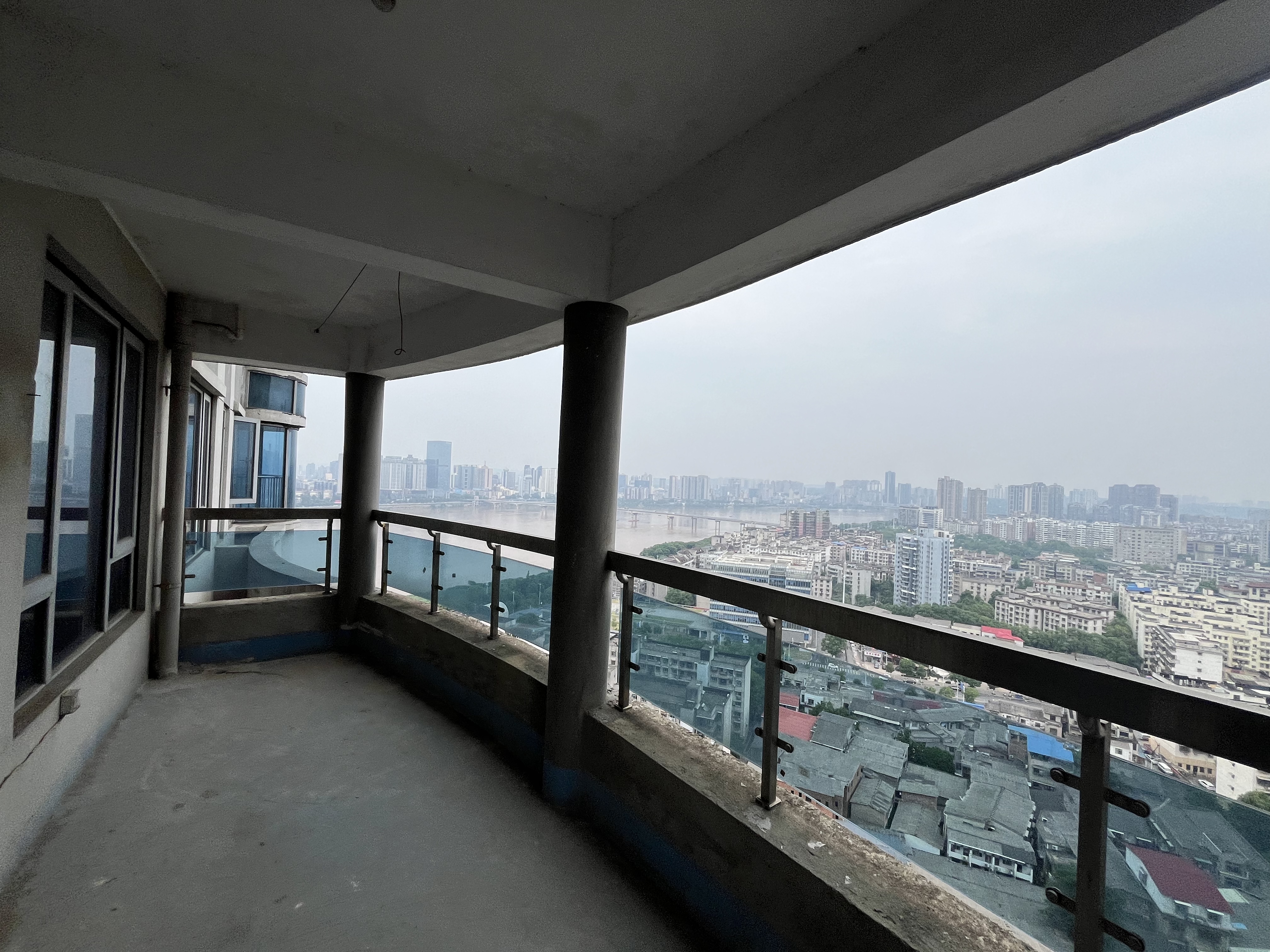 丽景滨江 4室2厅2卫 105.0万 丽景滨江 4室2厅2卫 105.0万室内图