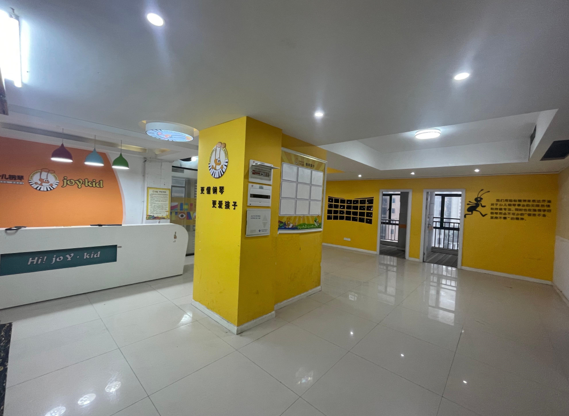 流金岁月-华晨国际  2室2厅1卫    49.8万 流金岁月-华晨国际  2室2厅1卫    49.8万室内图