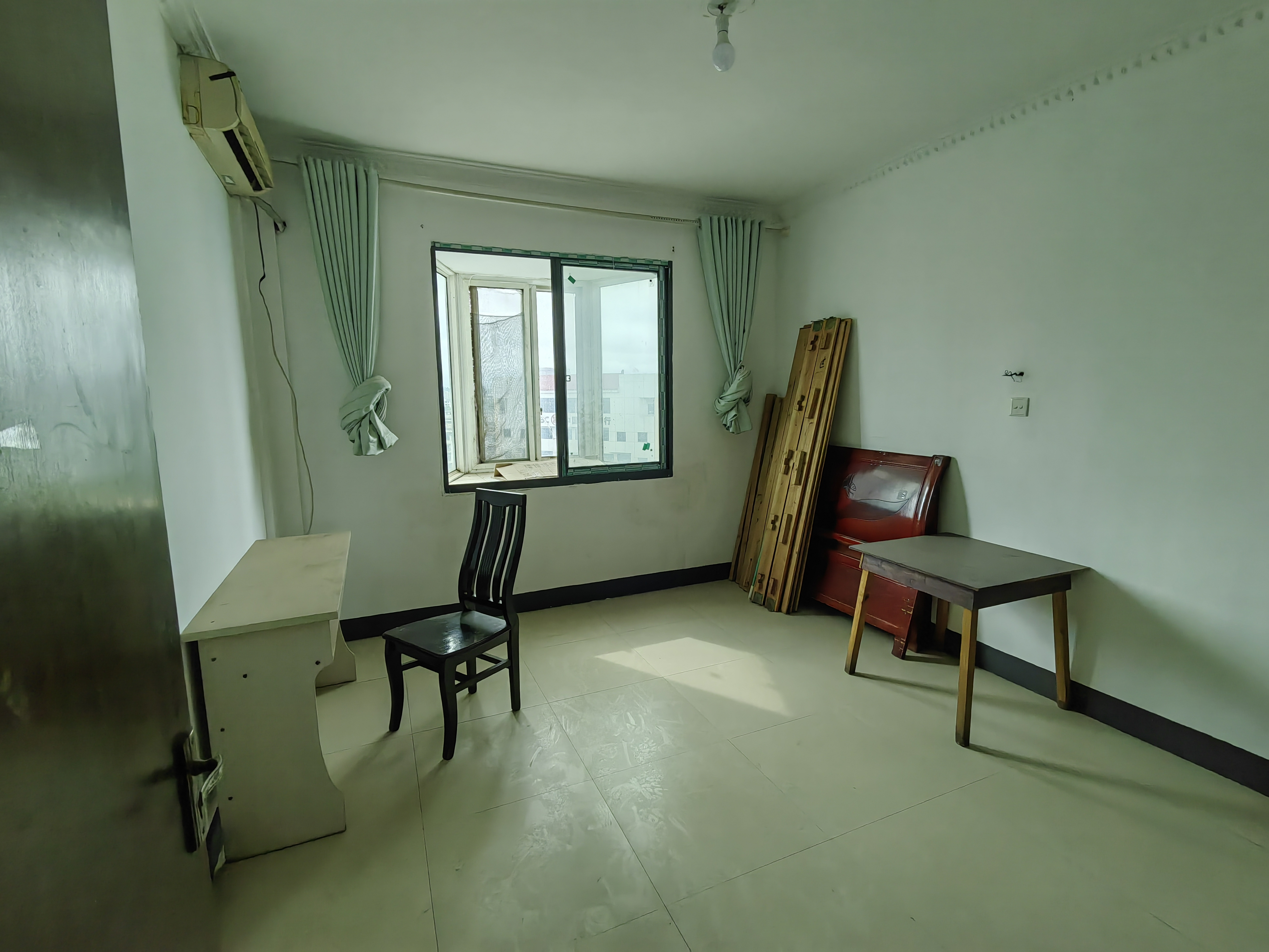 湘竹楼 3室2厅1卫 32.8万 湘竹楼 3室2厅1卫 32.8万室内图