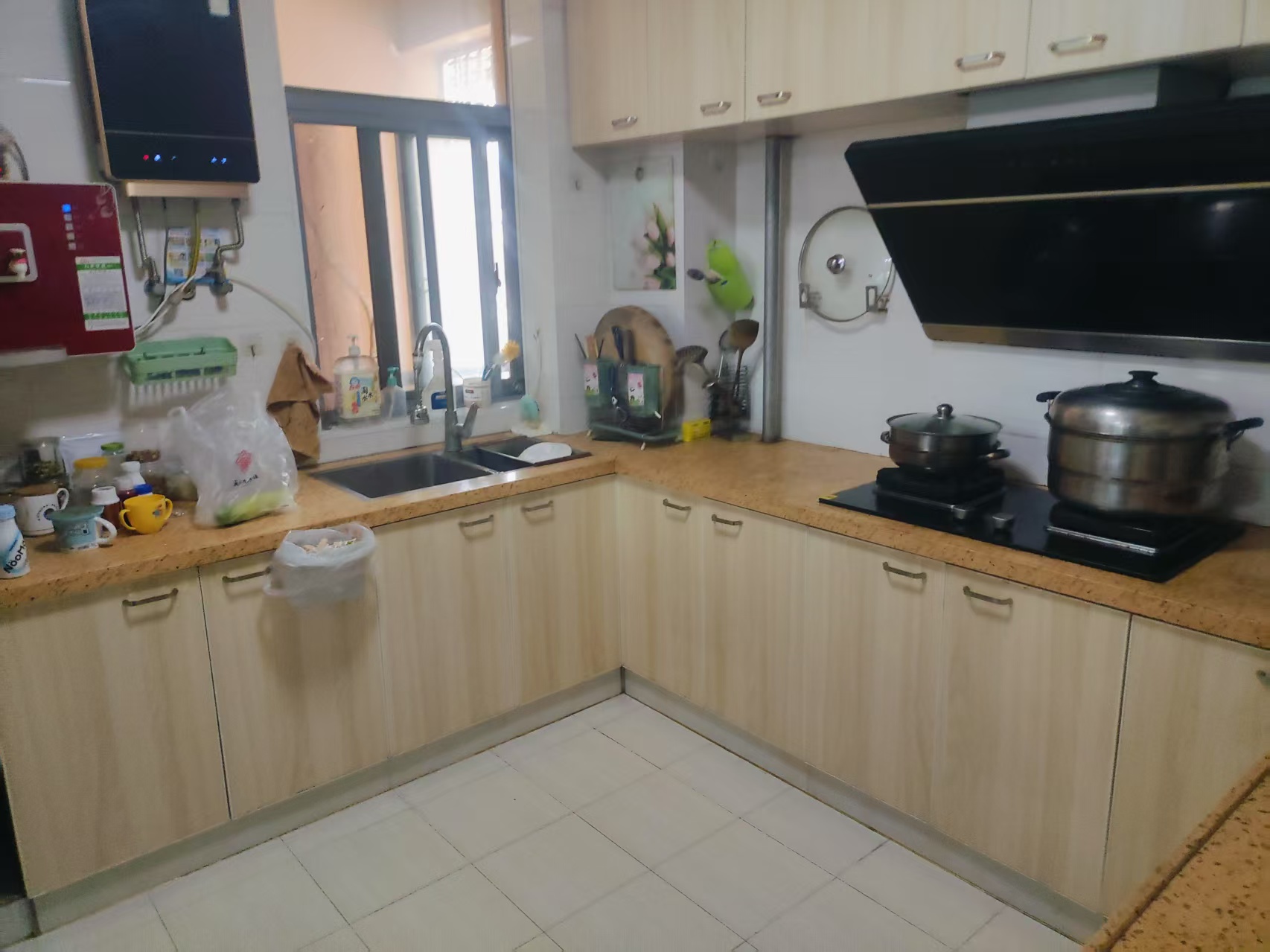 先锋安置小区 4室2厅2卫 42.80万 先锋安置小区 4室2厅2卫 42.80万室内图