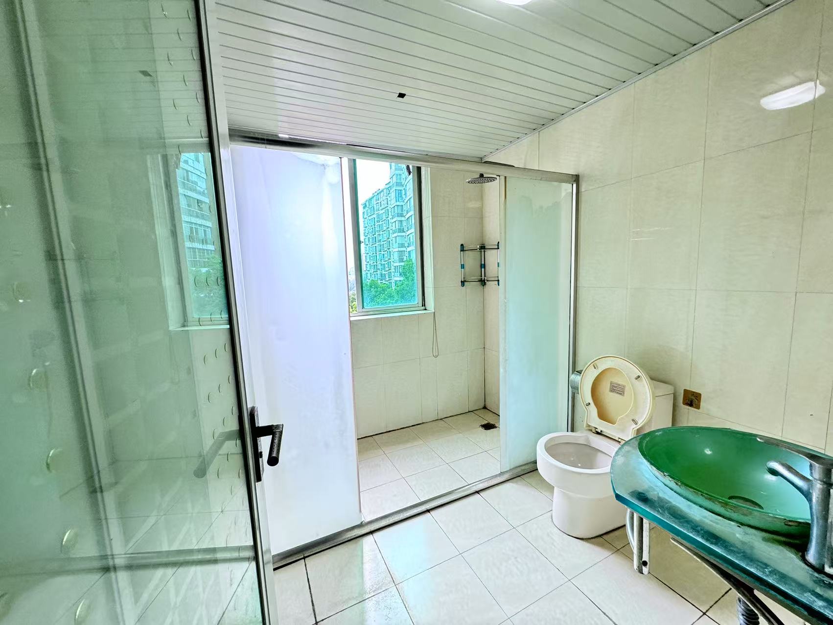 四季花园  3室2厅2卫    47.0万 四季花园  3室2厅2卫    47.0万室内图