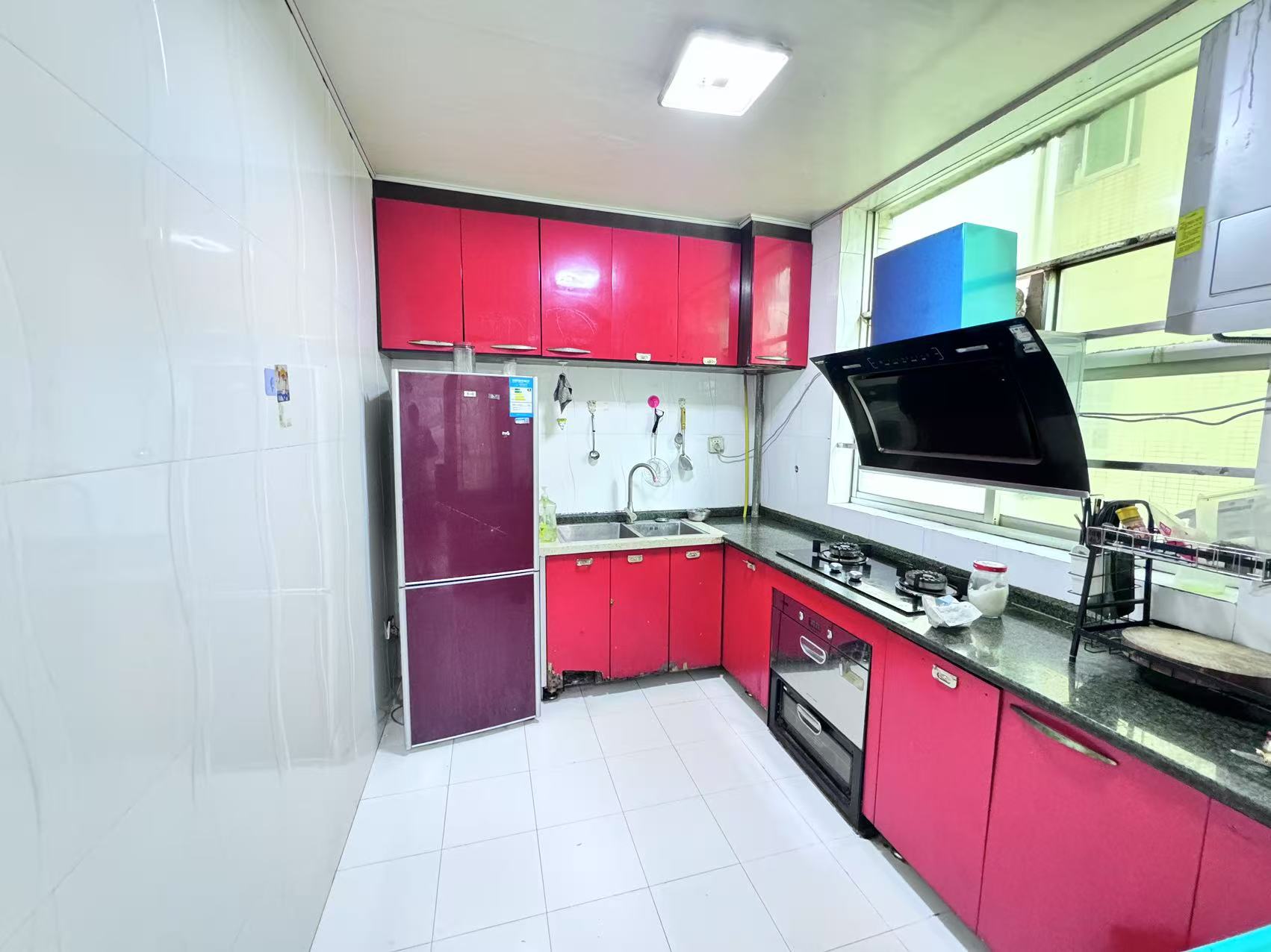 四季花园  3室2厅2卫    47.0万 四季花园  3室2厅2卫    47.0万室内图