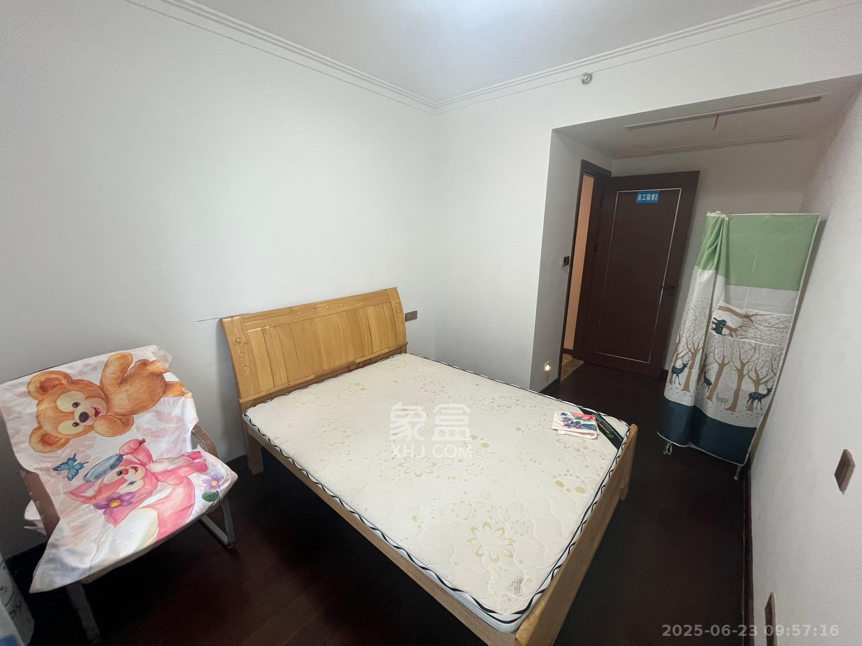 绿地长沙城际空间站（绿地新里佳苑）  5室2厅3卫    4400.0元/月室内图