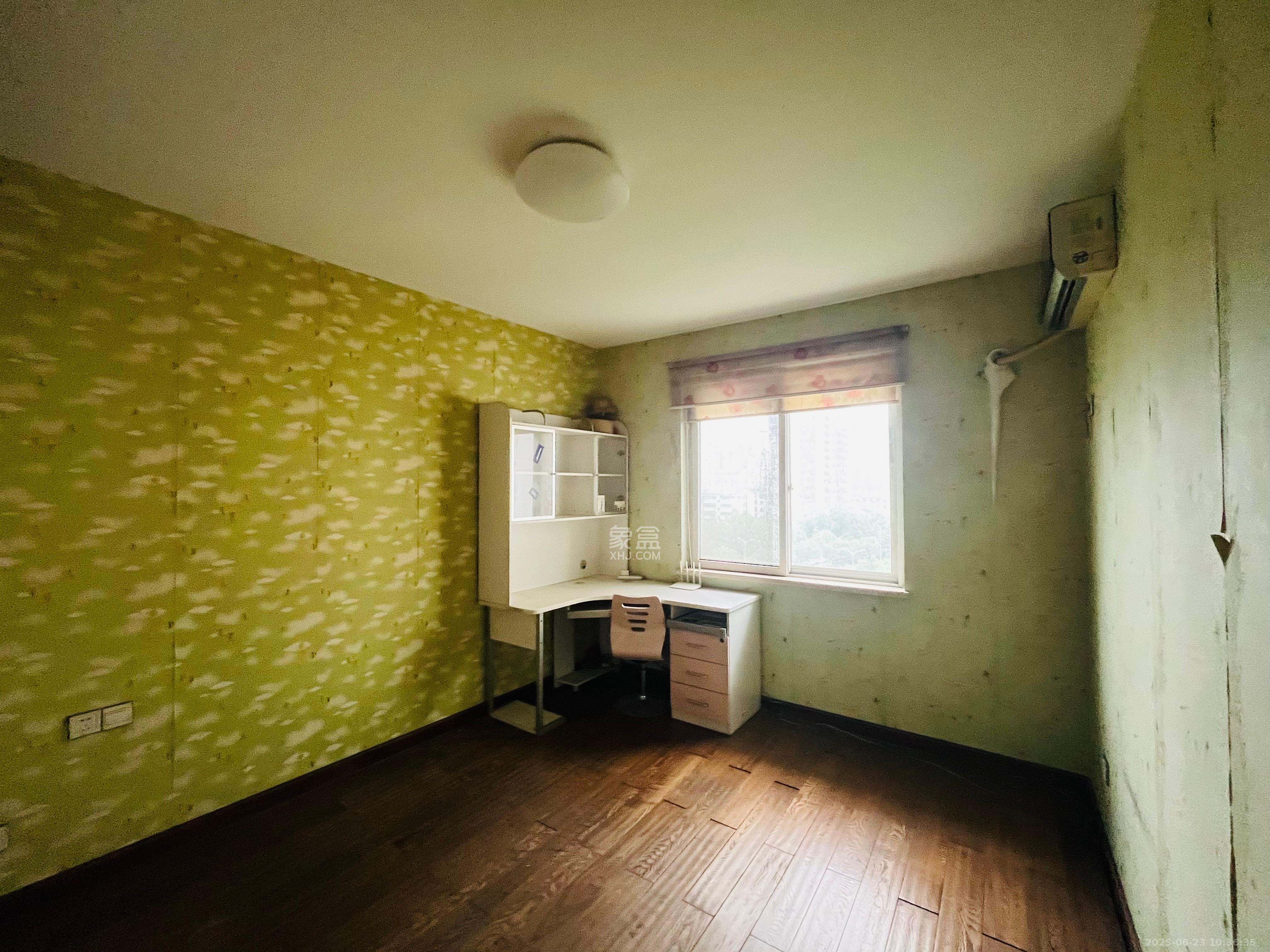 玛依拉山庄 3室2厅2卫 3000.0元/月 玛依拉山庄 3室2厅2卫 3000.0元/月室内图