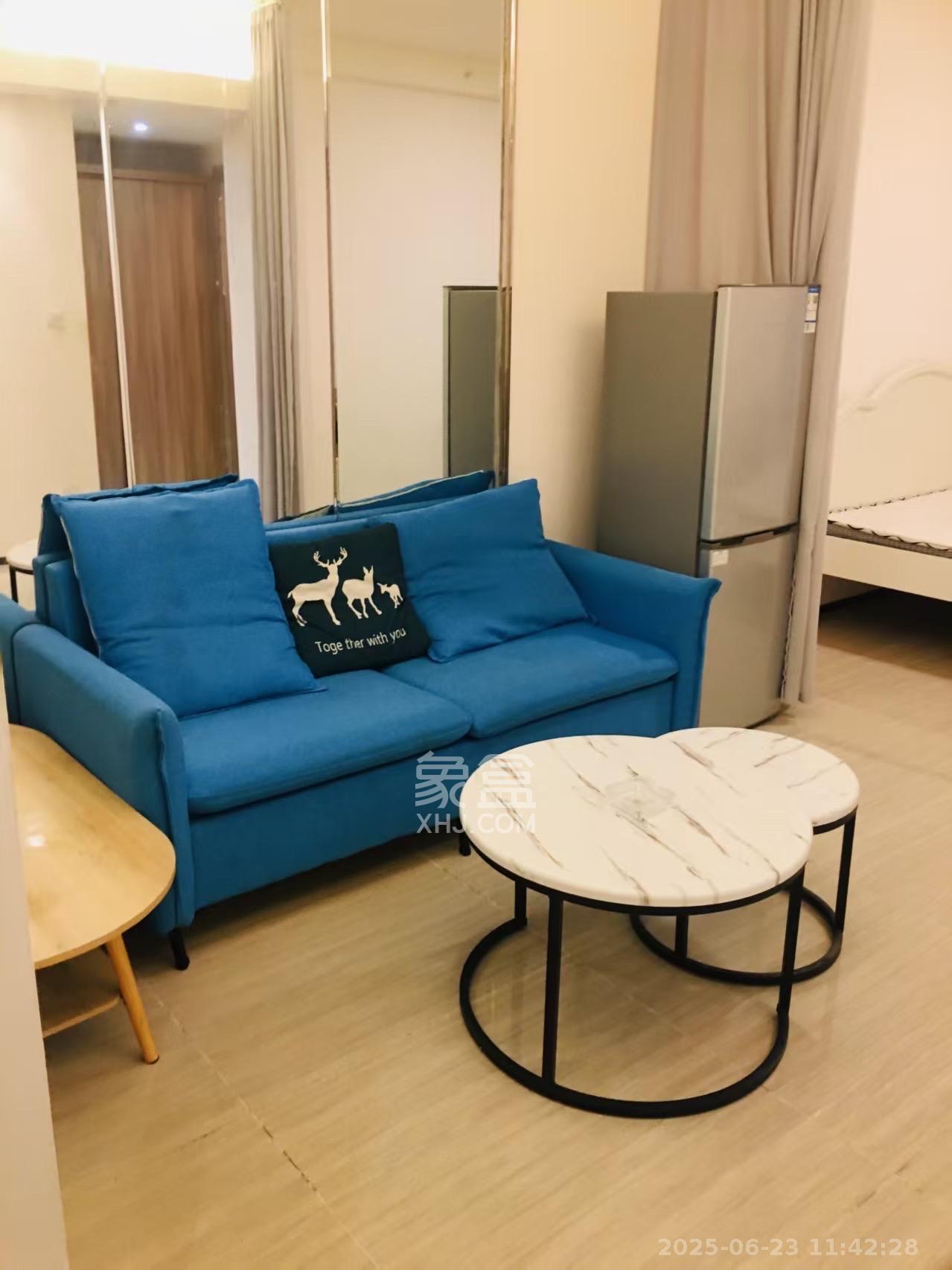 恒大上林苑  1室1厅1卫    1600.0元/月 恒大上林苑  1室1厅1卫    1600.0元/月室内图