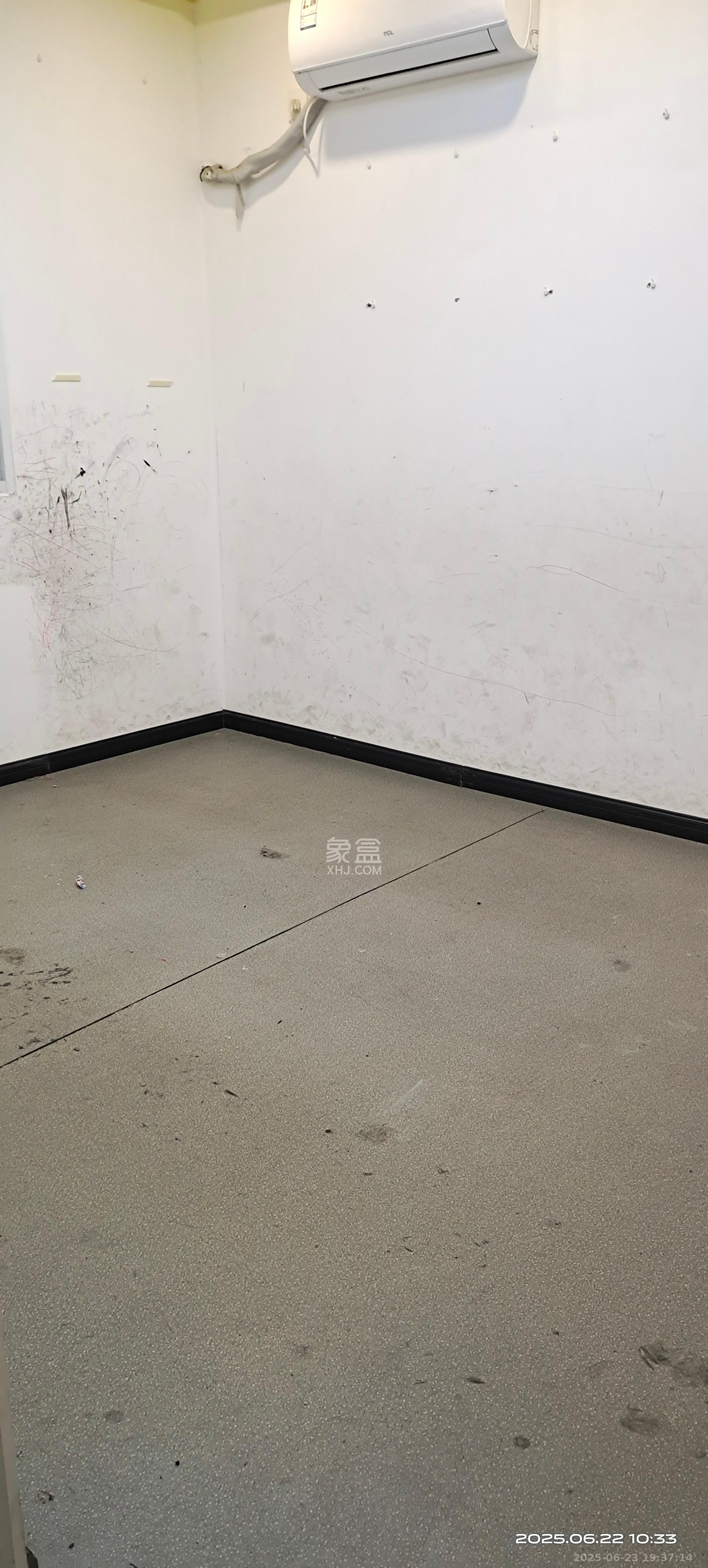 星城国际   65.0㎡      4000.0元/月室内图