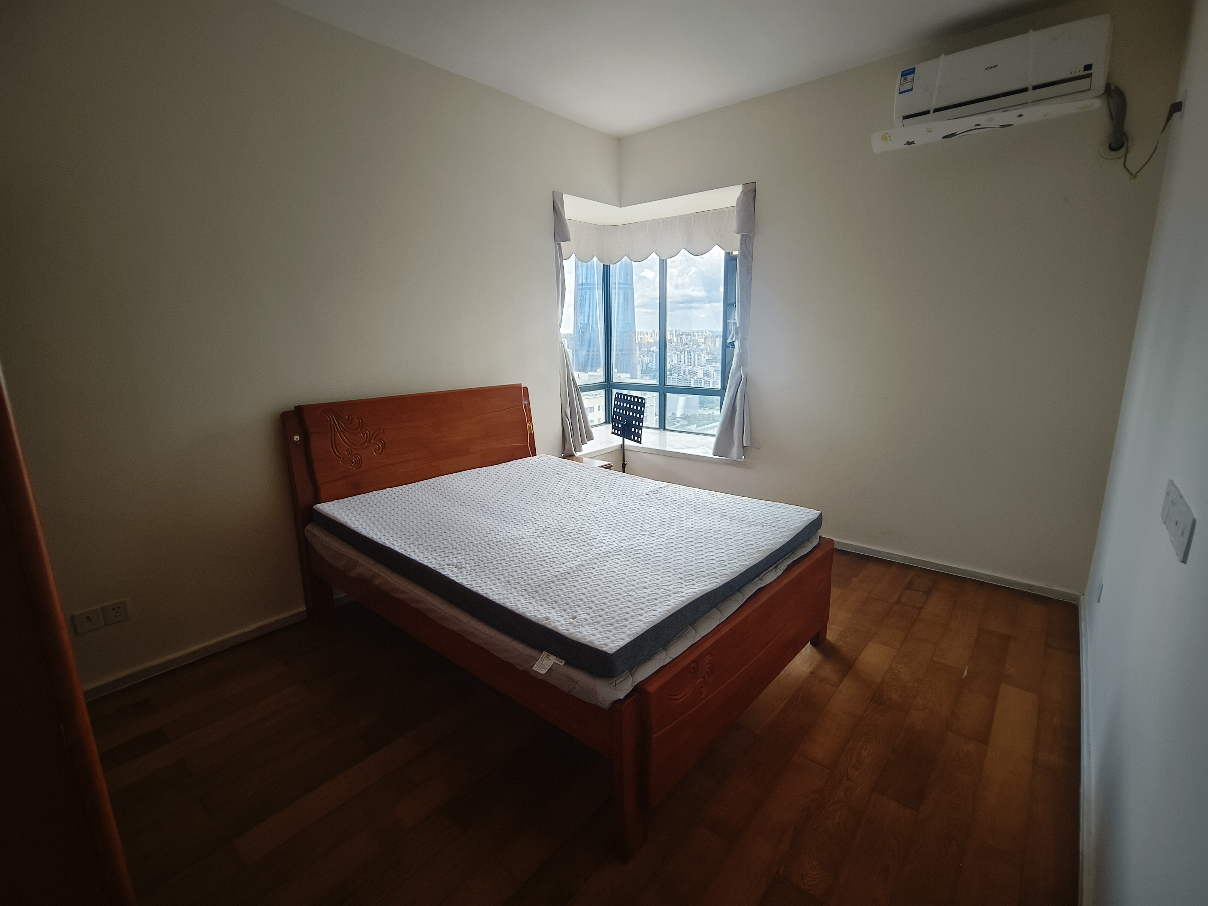 海阔天空-国瑞城二期(雅仕苑) 2室1厅1卫 3800.0元/月 海阔天空-国瑞城二期(雅仕苑) 2室1厅1卫 3800.0元/月室内图