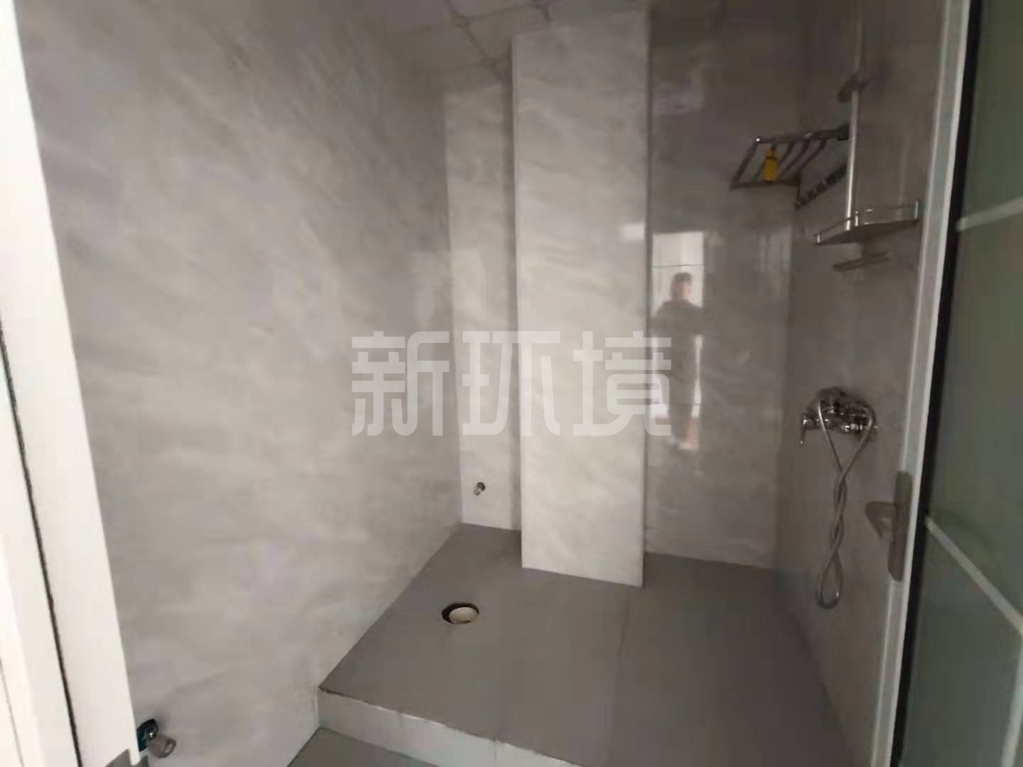 明鑫澧水湾  4室2厅2卫   1700.00元/月室内图
