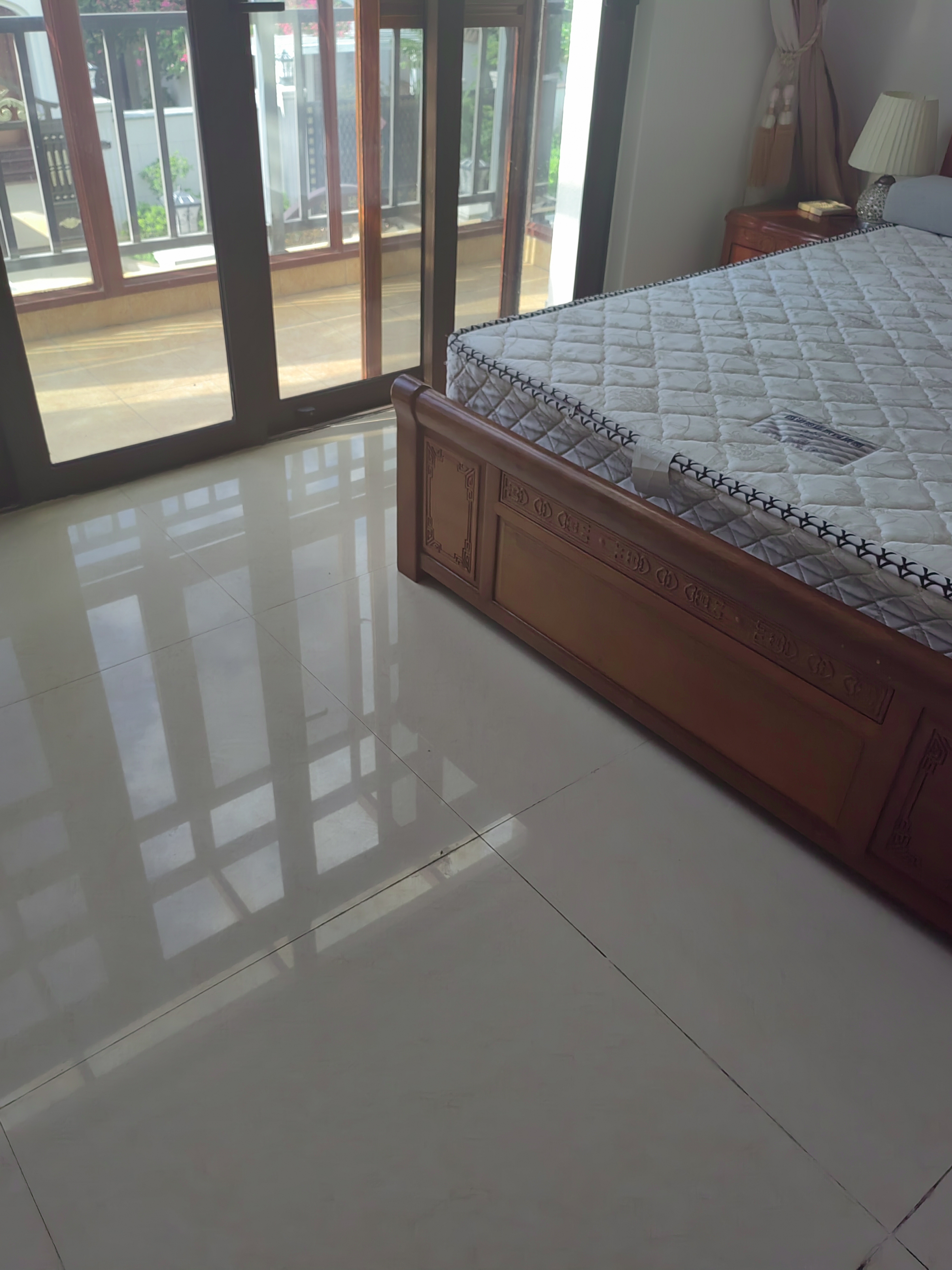 荣域  6室2厅2卫    14000.0元/月 荣域  6室2厅2卫    14000.0元/月