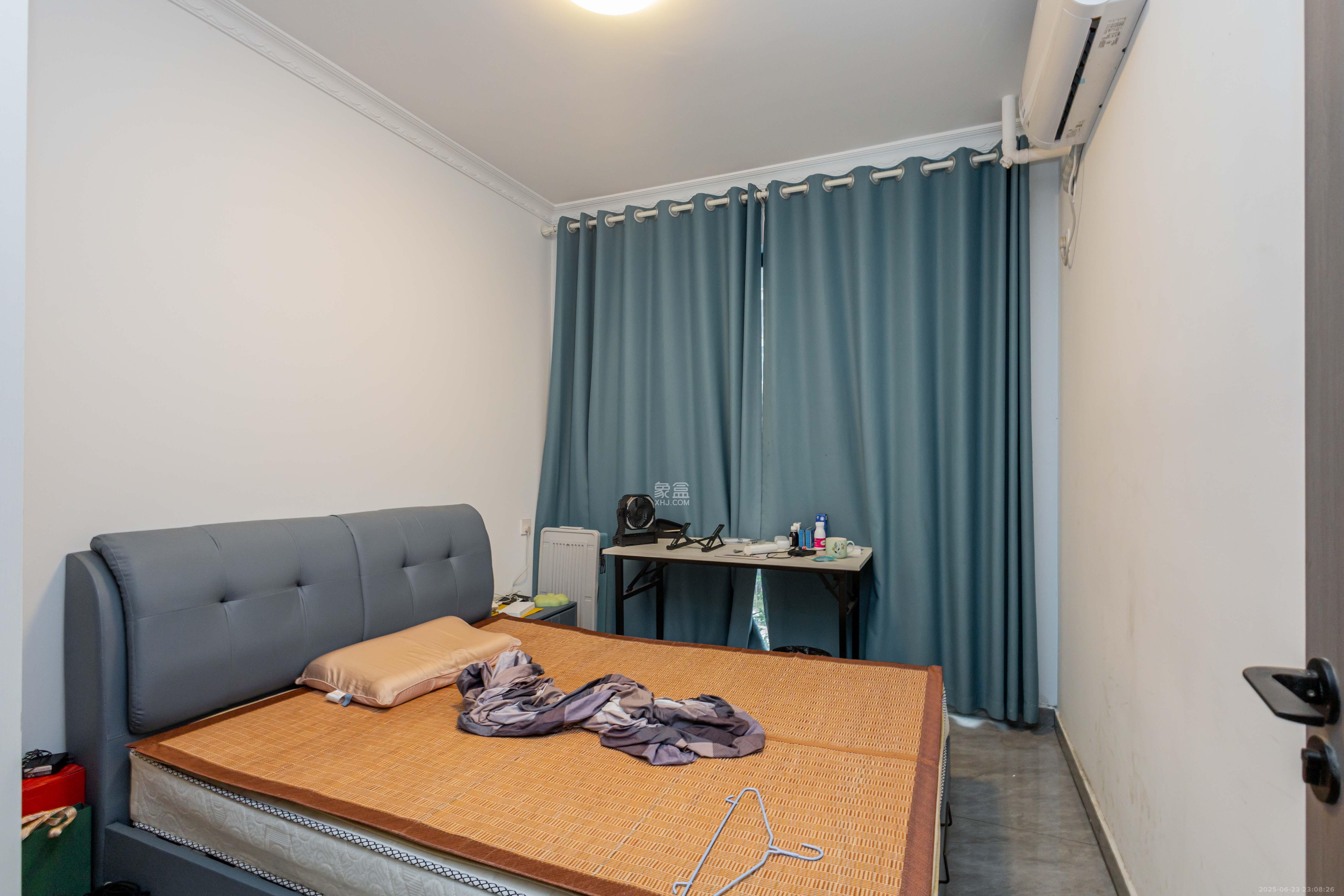 金科景朝集美星宸 4室2厅2卫 99.0万 金科景朝集美星宸 4室2厅2卫 99.0万卧室