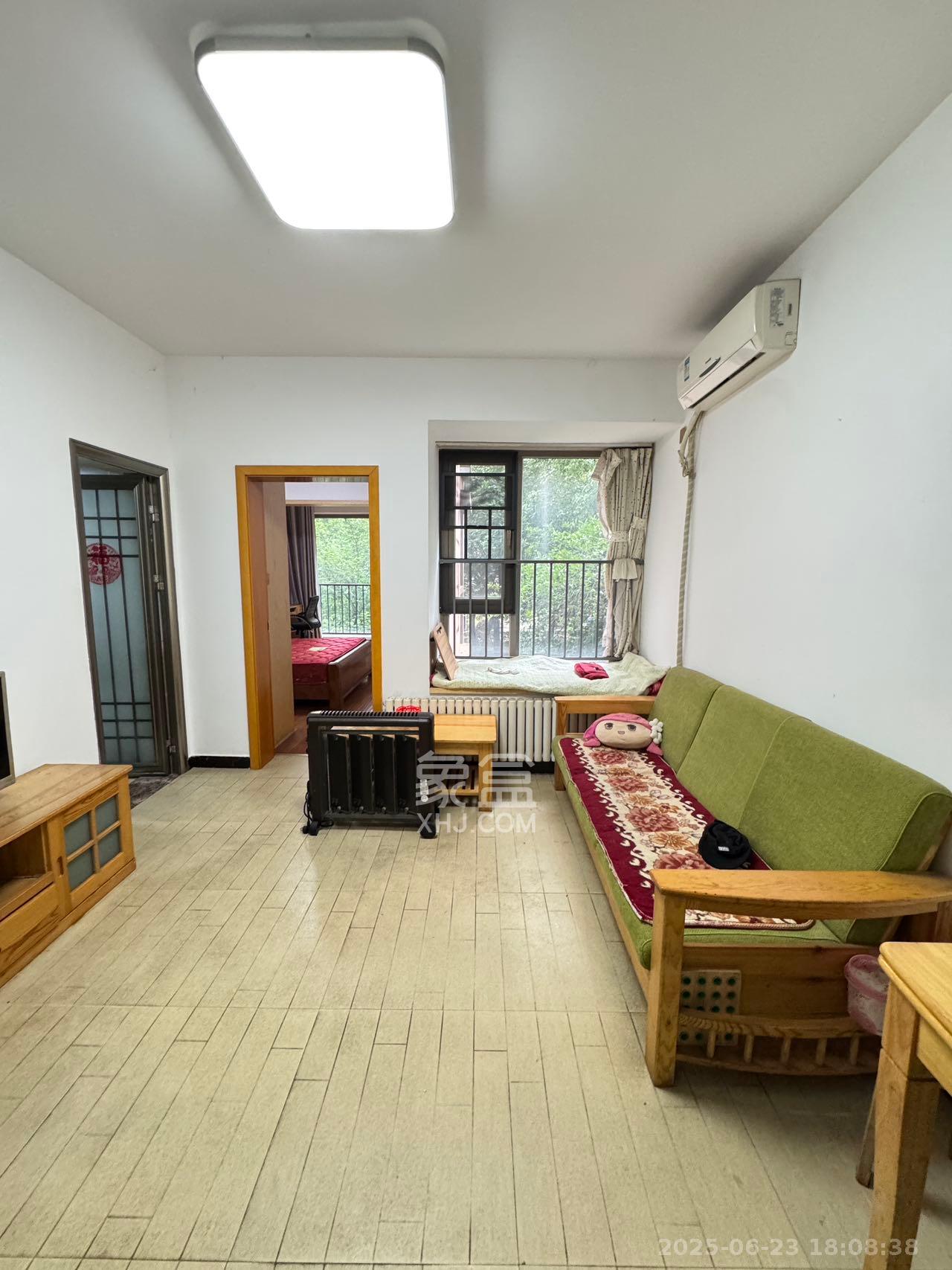 怡海星城 1室2厅1卫 1250.0元/月 怡海星城 1室2厅1卫 1250.0元/月室内图