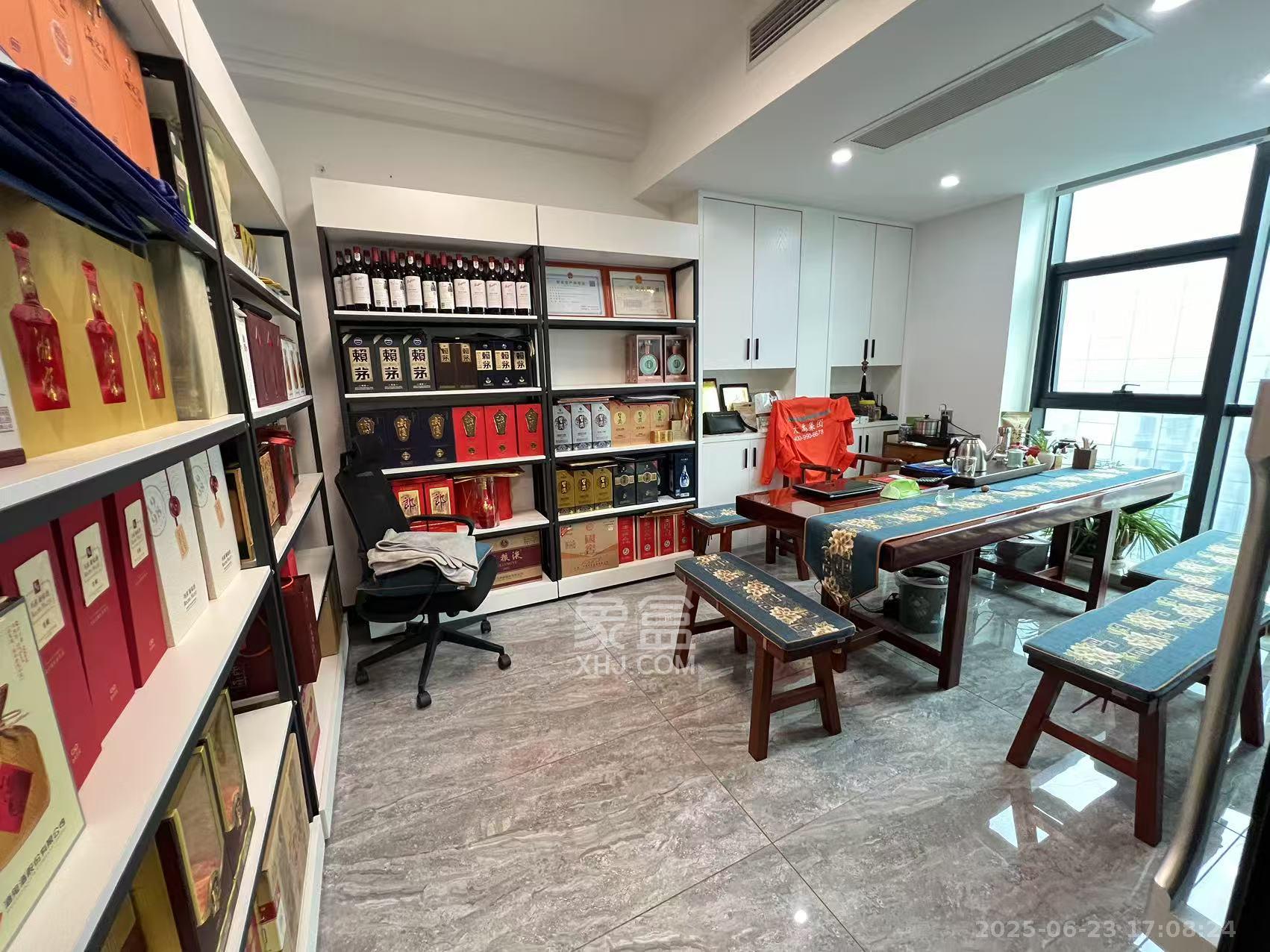 东盈商业广场(华泉城市广场)  1室1厅1卫    5000.0元/月 东盈商业广场(华泉城市广场)  1室1厅1卫    5000.0元/月室内图