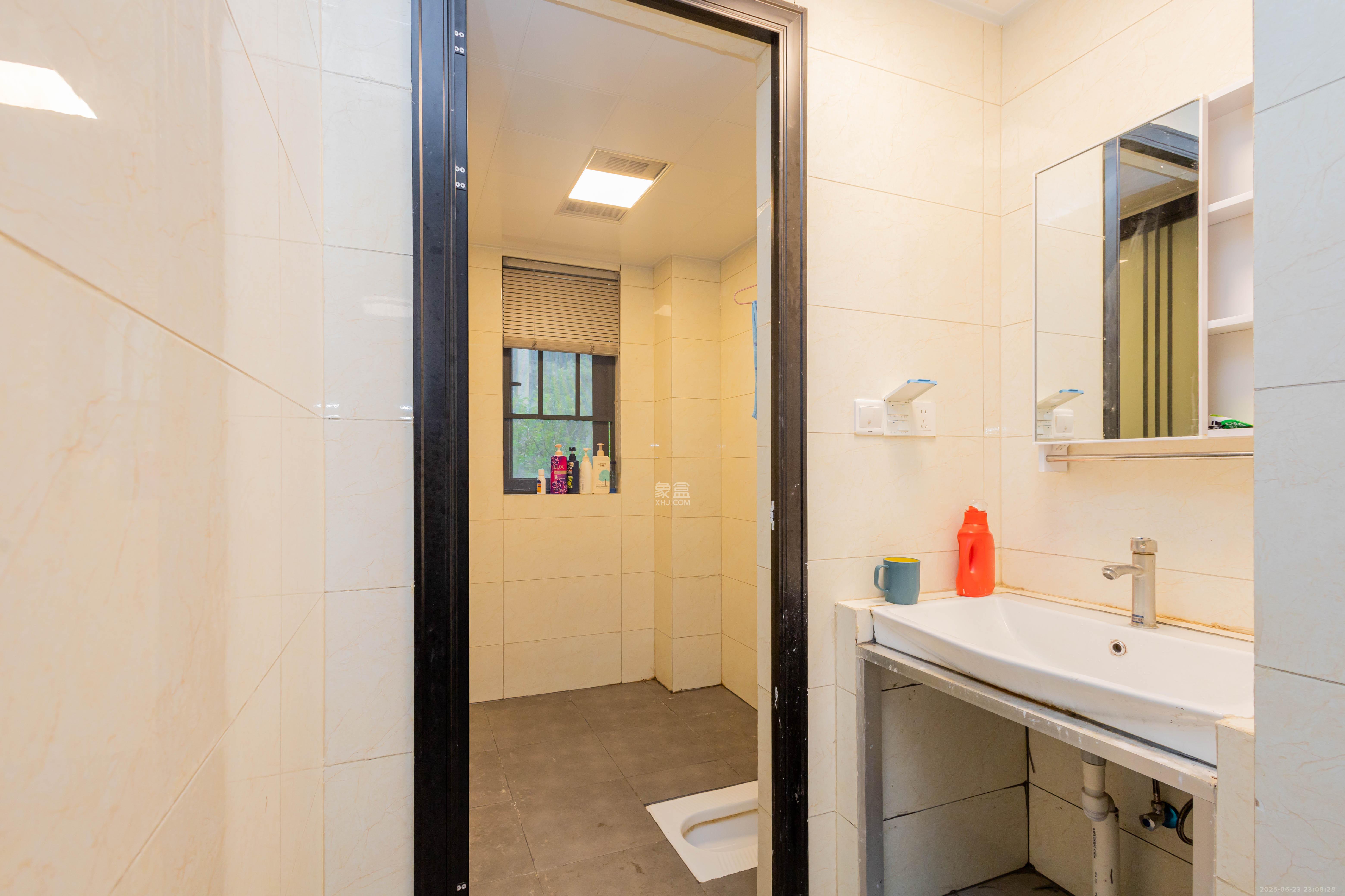 金科景朝集美星宸 4室2厅2卫 99.0万 金科景朝集美星宸 4室2厅2卫 99.0万卫生间