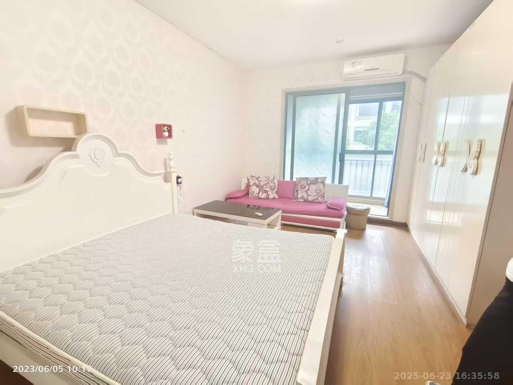 花漾年华（桂花园）  1室1厅1卫   1200.00元/月室内图