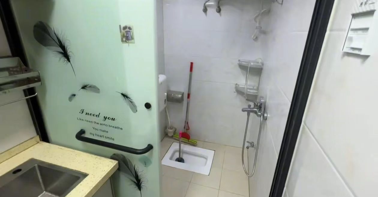 百弘学府城  1室1厅1卫    1100.0元/月室内图