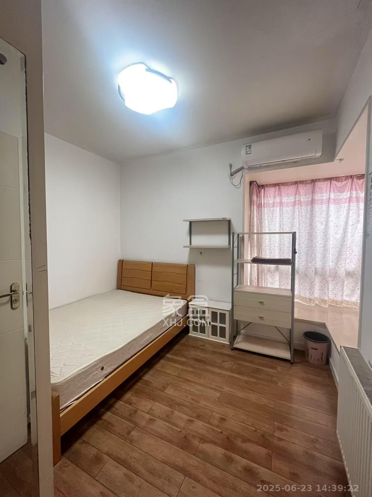 中天枫景园  2室2厅1卫    5200.0元/月室内图