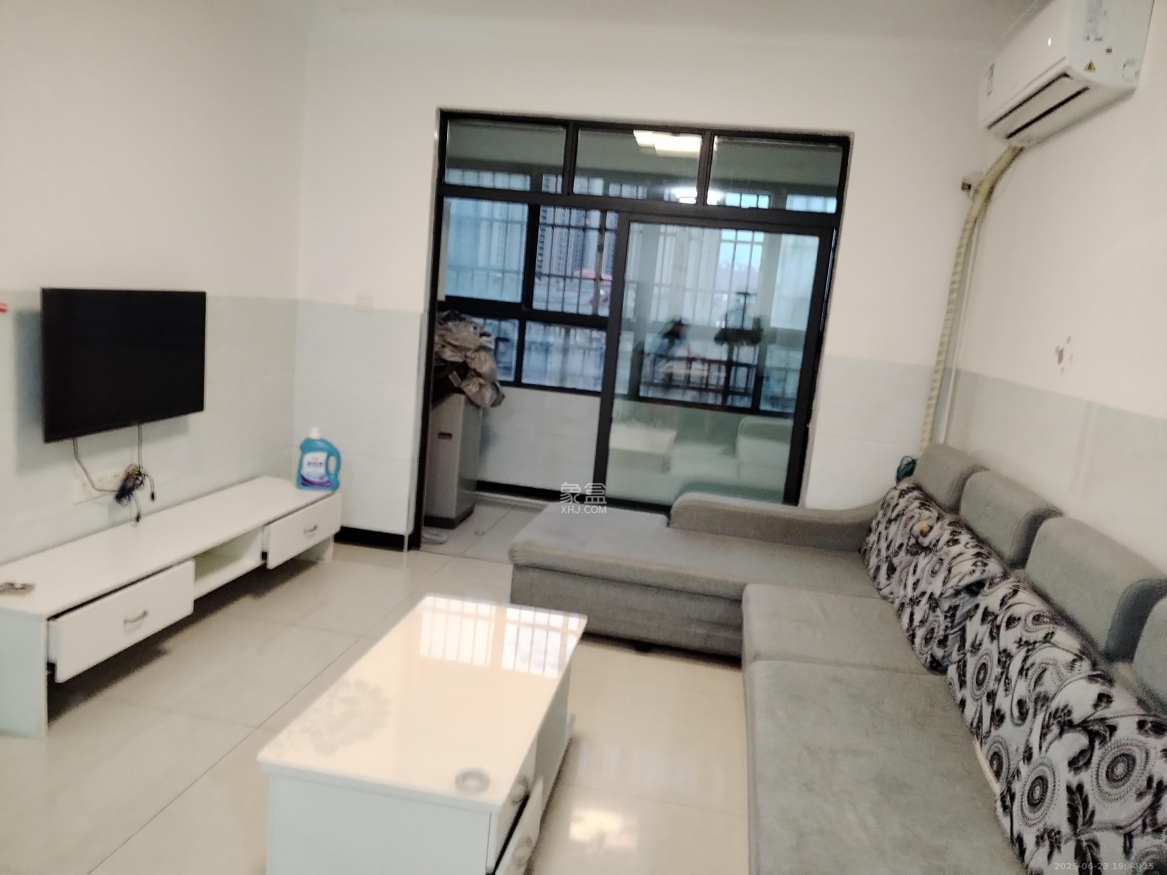 景塘家园  3室1厅1卫   2200.00元/月