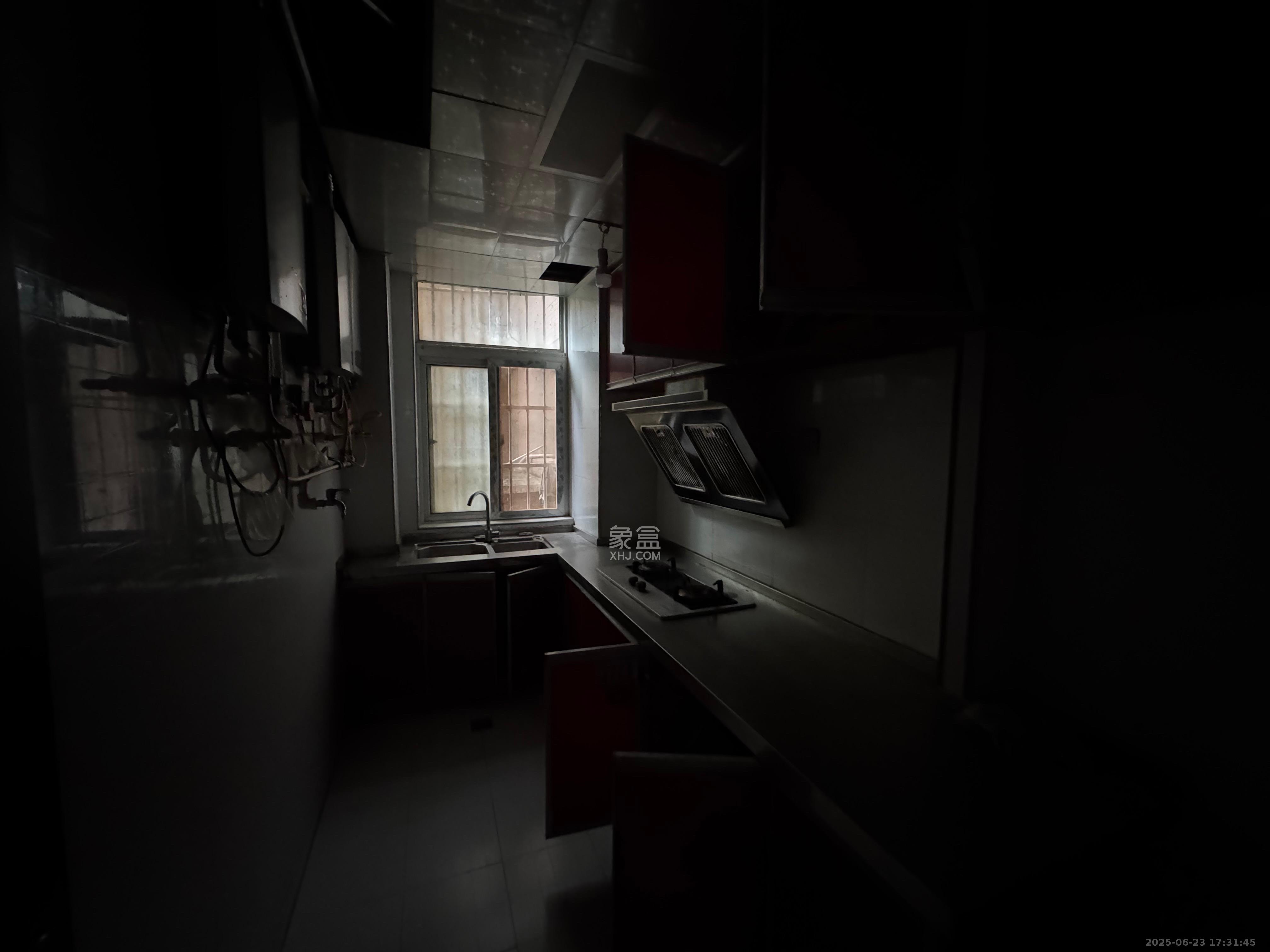 黎郡新宇康景园 1室0厅0卫 2800.0元/月 黎郡新宇康景园 1室0厅0卫 2800.0元/月室内图