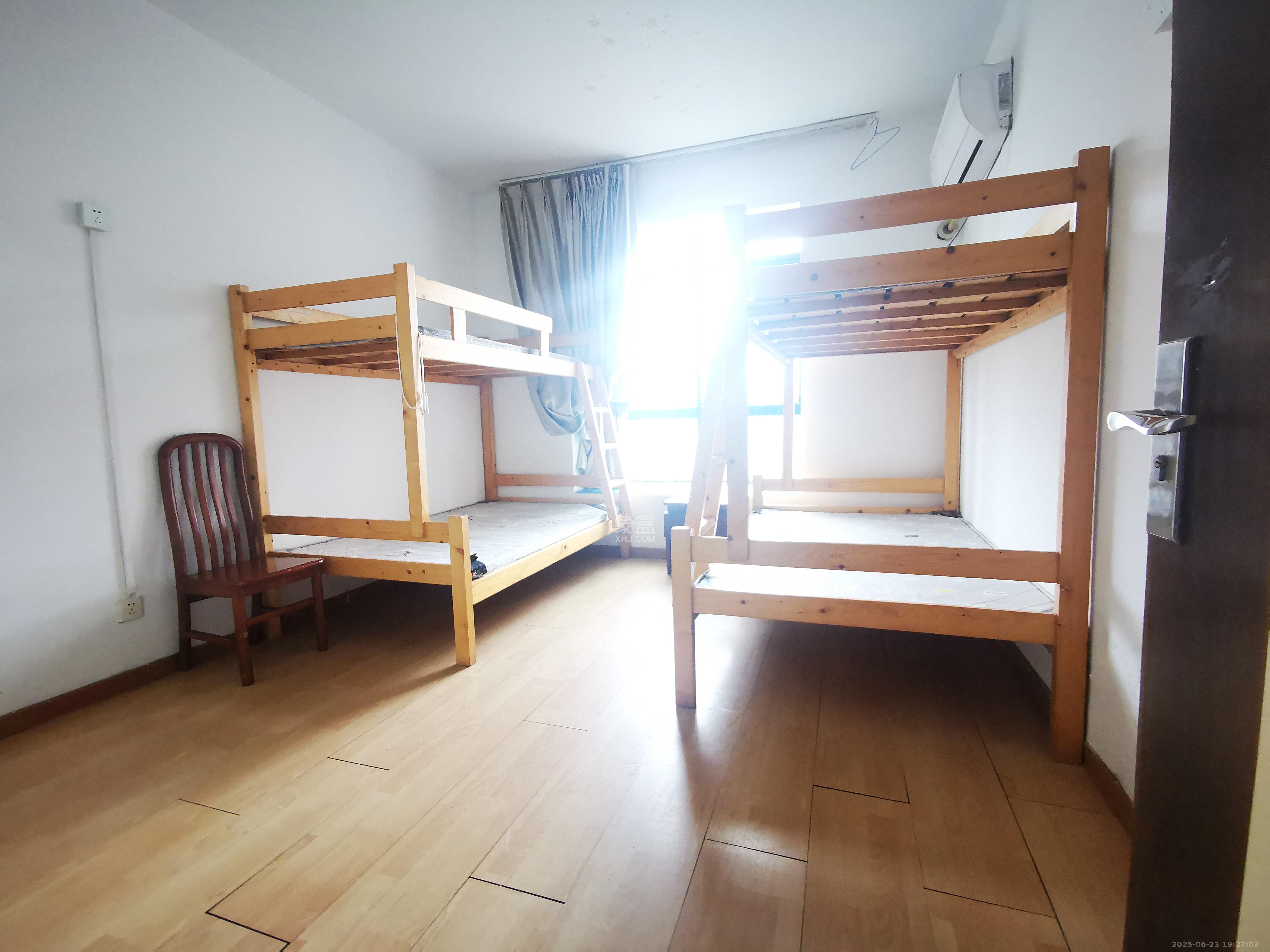 华韵城市风情  3室2厅2卫   3500.00元/月室内图