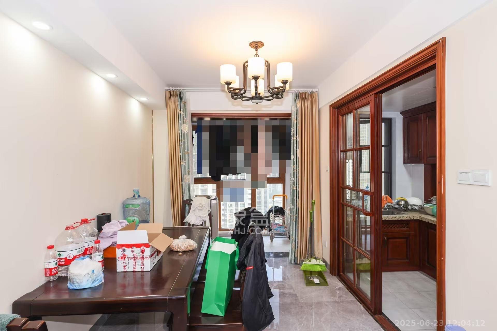 中国铁建梅溪青秀二期  4室2厅2卫   3600.00元/月