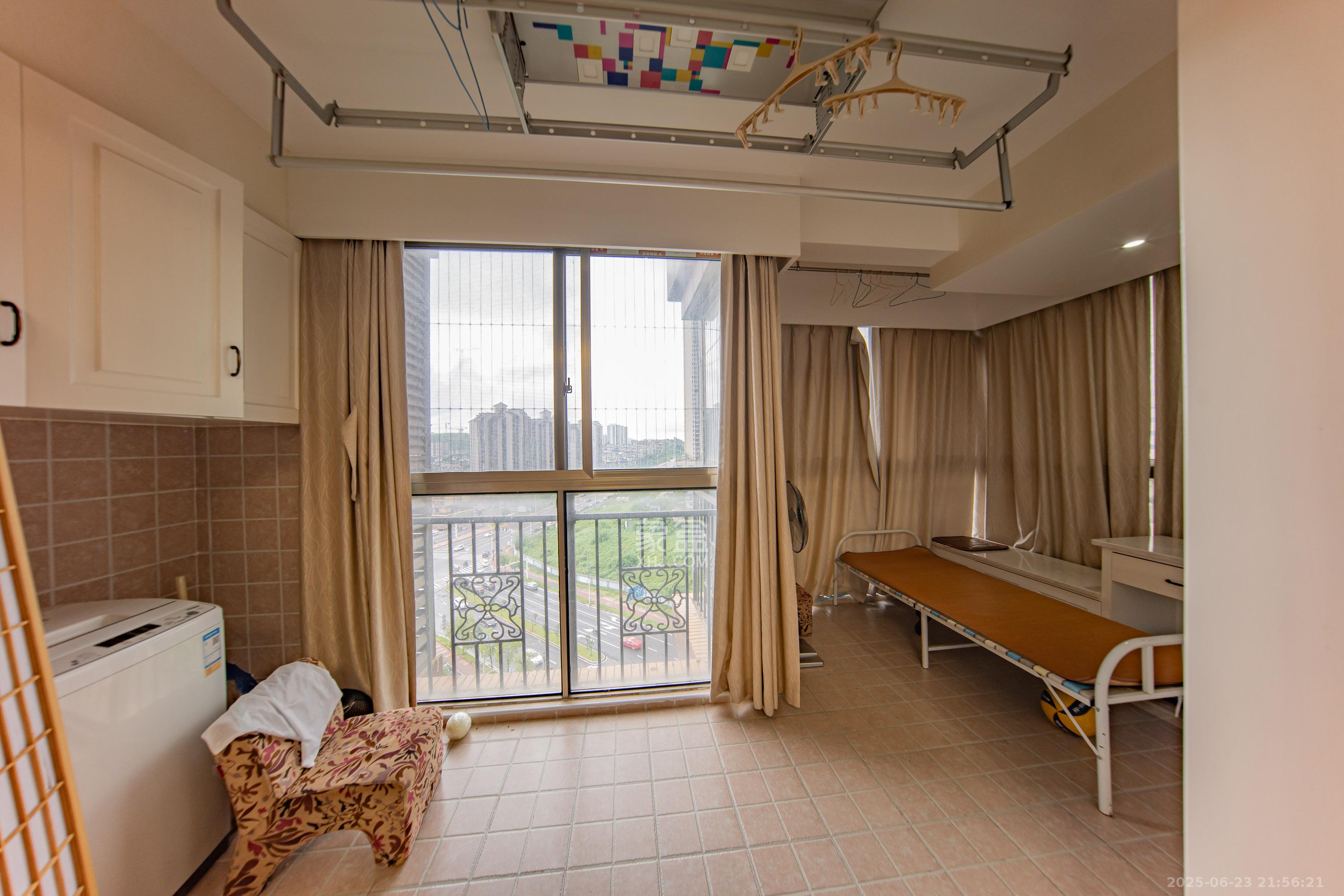 江山帝景雅典  2室1厅1卫    102.0万 江山帝景雅典  2室1厅1卫    102.0万阳台