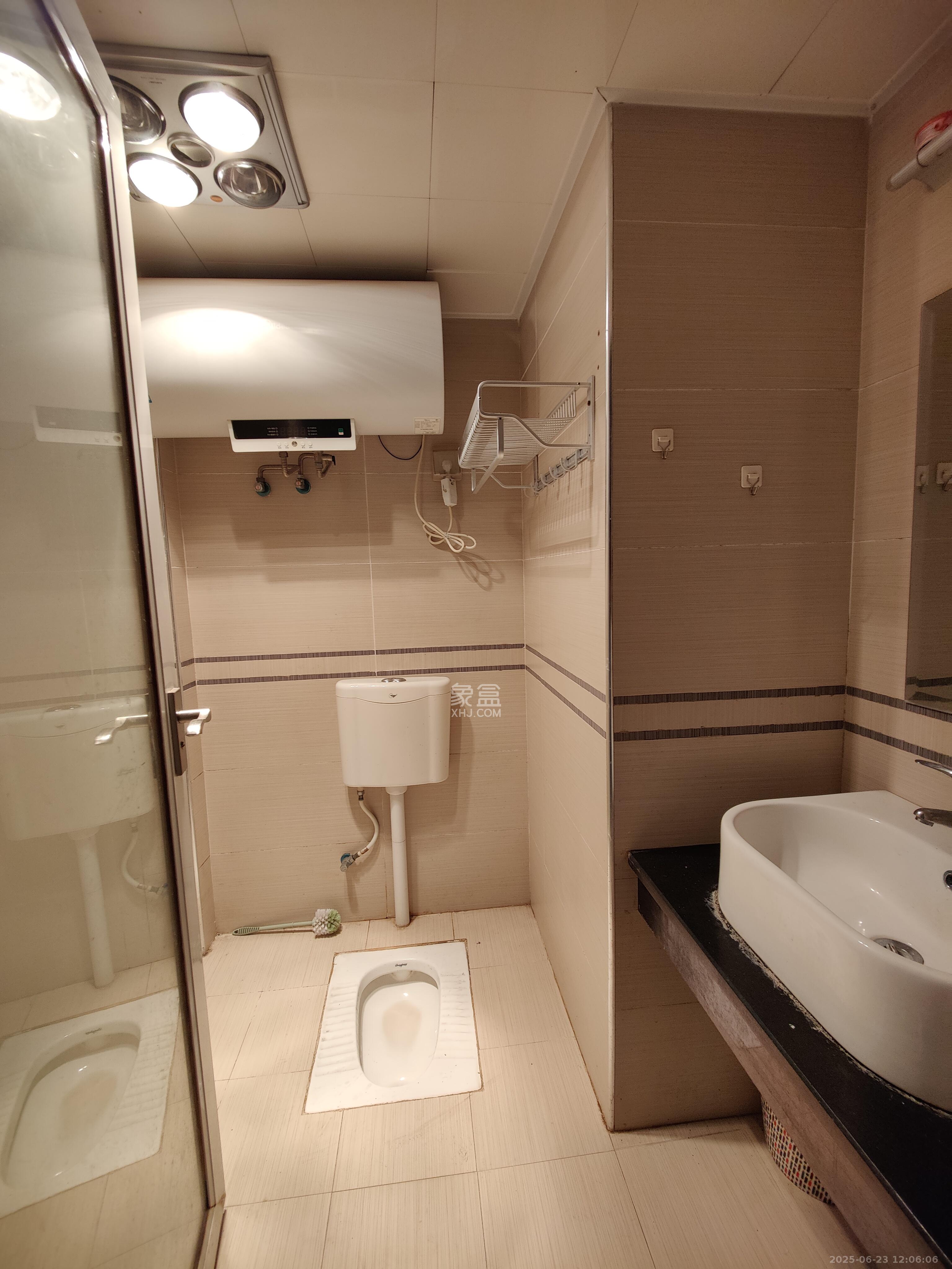 月亮湾草莓街区一、二期 1室1厅1卫 1200.0元/月 月亮湾草莓街区一、二期 1室1厅1卫 1200.0元/月室内图