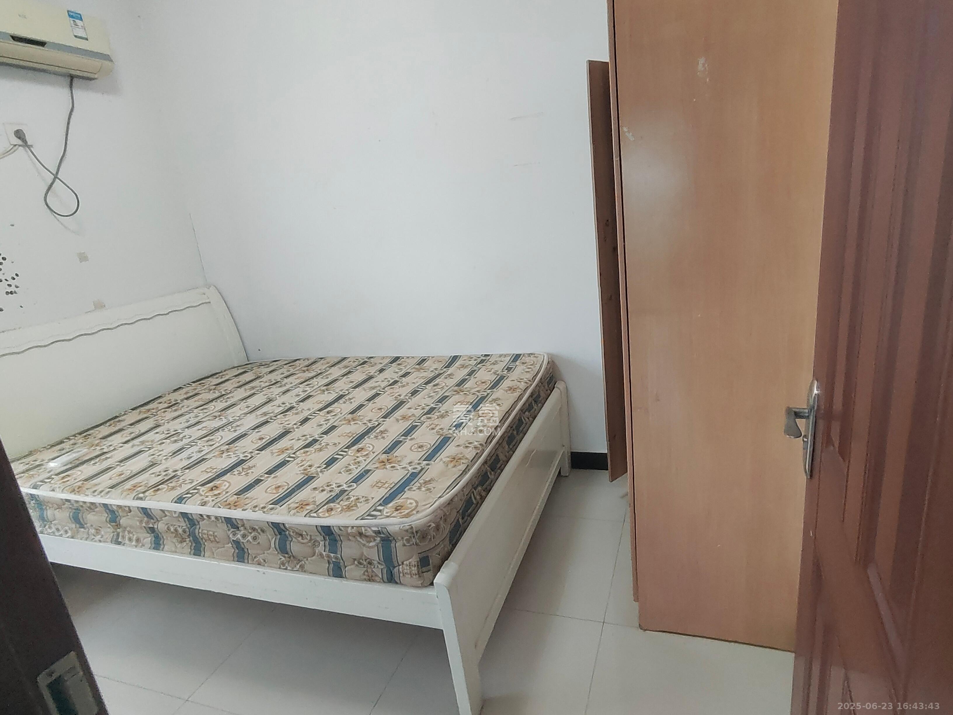 南枫时光 3室1厅1卫 2500.0元/月 南枫时光 3室1厅1卫 2500.0元/月室内图