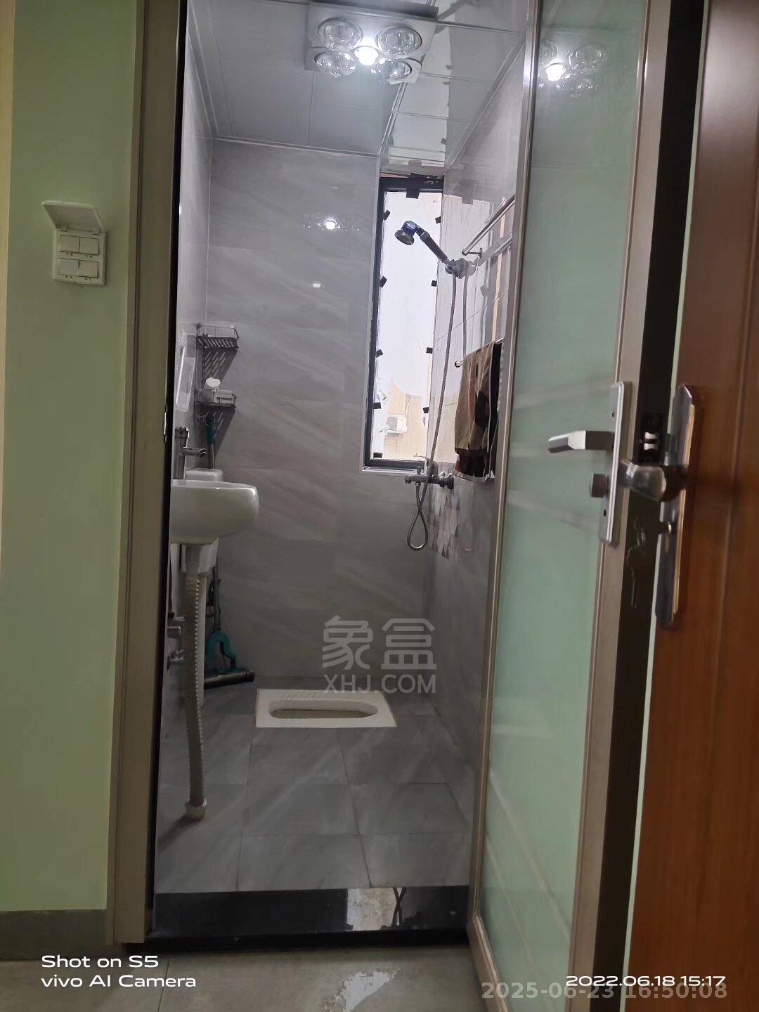 春藤小镇 2室2厅1卫 1400.0元/月 春藤小镇 2室2厅1卫 1400.0元/月室内图