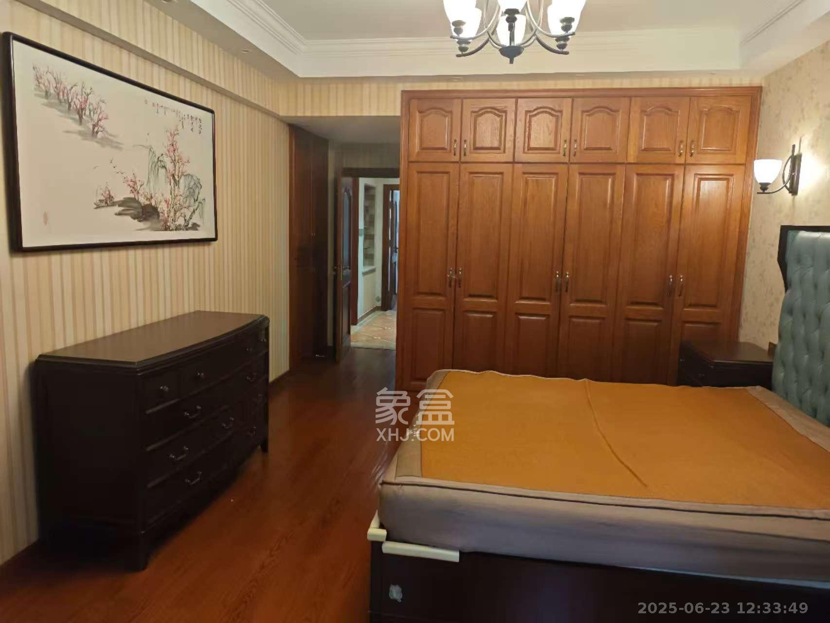 中交中央公园D2区  4室2厅2卫    4500.0元/月 中交中央公园D2区  4室2厅2卫    4500.0元/月室内图