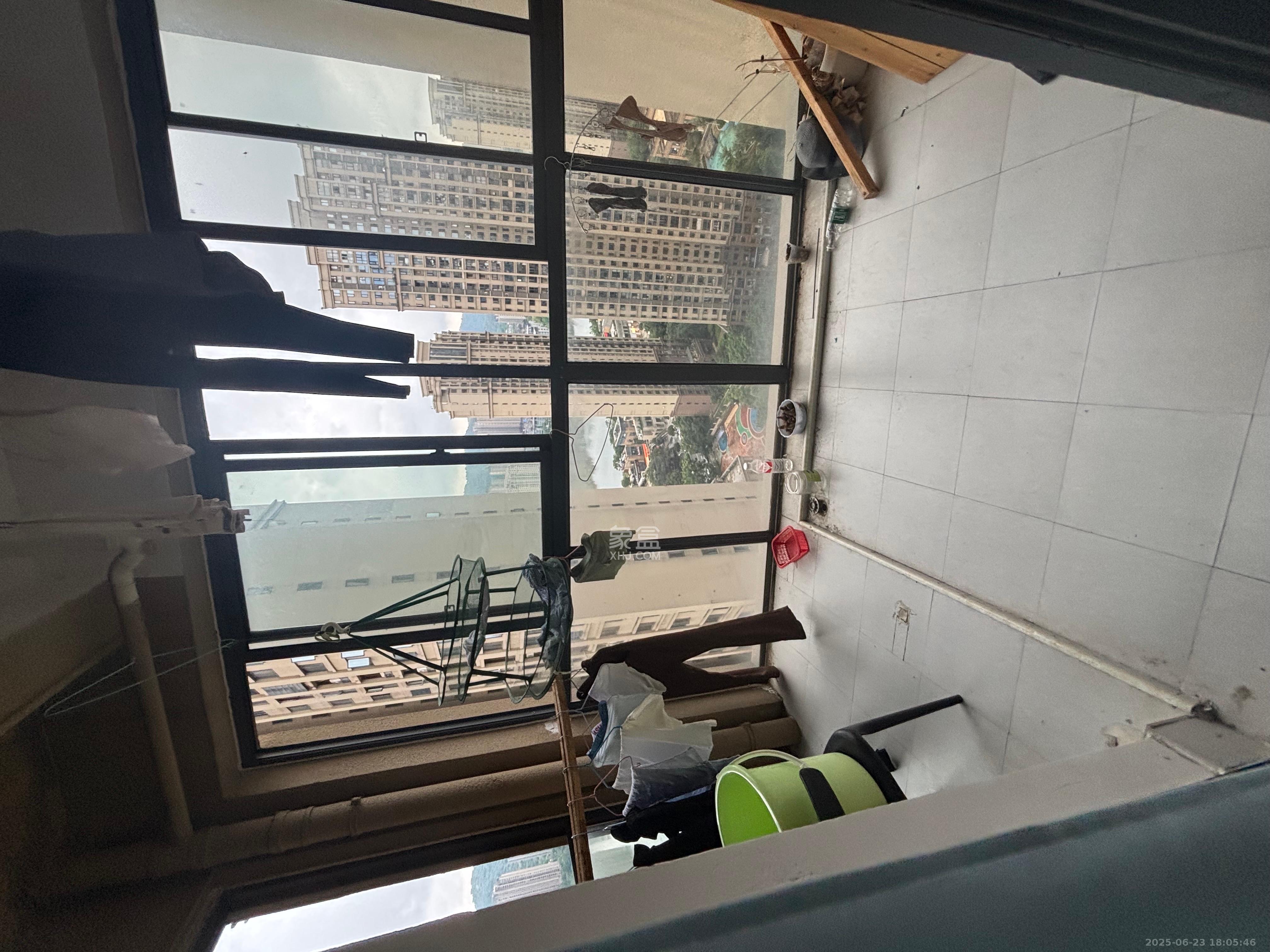 中建梅溪湖中心  3室2厅2卫    3200.0元/月 中建梅溪湖中心  3室2厅2卫    3200.0元/月室内图