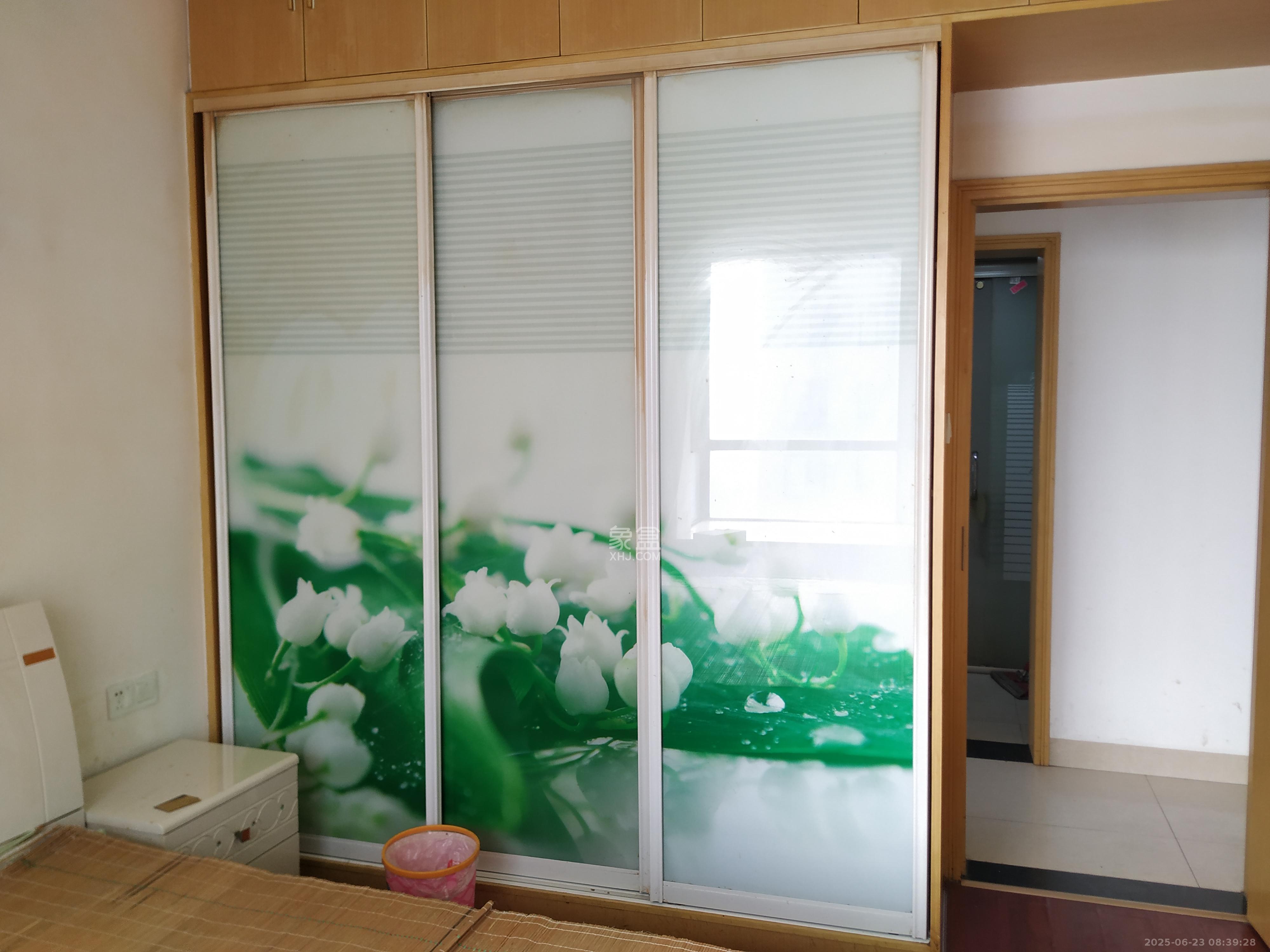 莱茵城  2室2厅1卫   2000.00元/月室内图