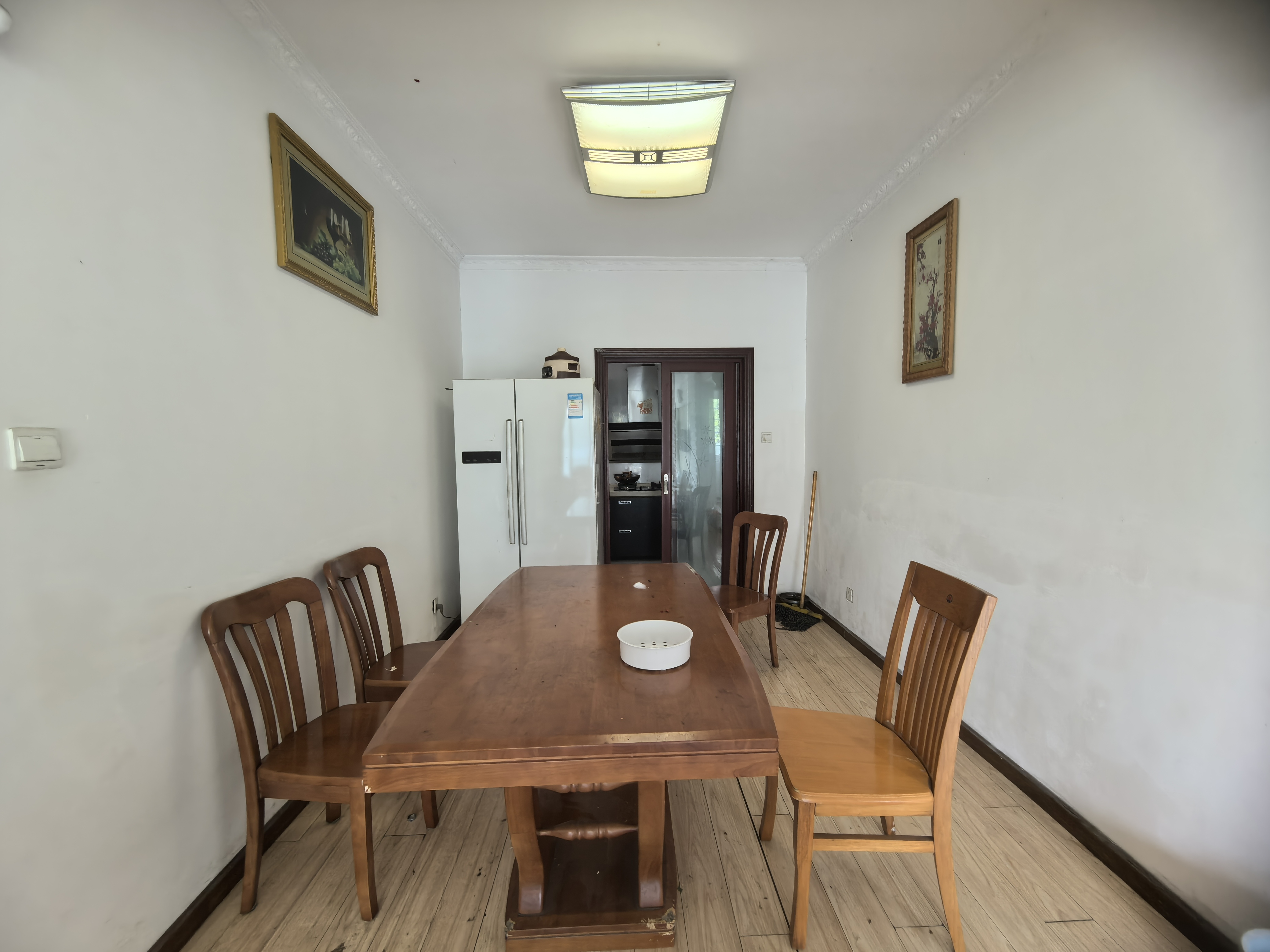 阳光水岸 3室2厅2卫 1300.0元/月 阳光水岸 3室2厅2卫 1300.0元/月室内图