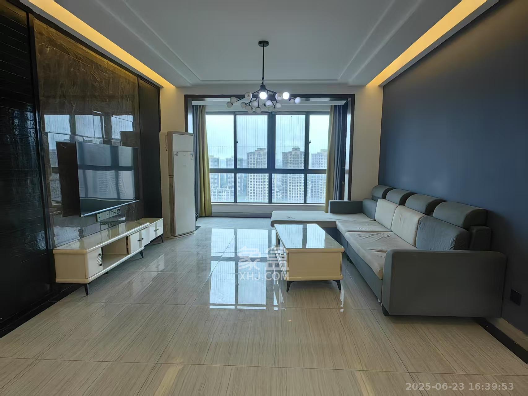 碧桂园南城首府(东宸林海)  3室2厅1卫    2500.0元/月 碧桂园南城首府(东宸林海)  3室2厅1卫    2500.0元/月室内图