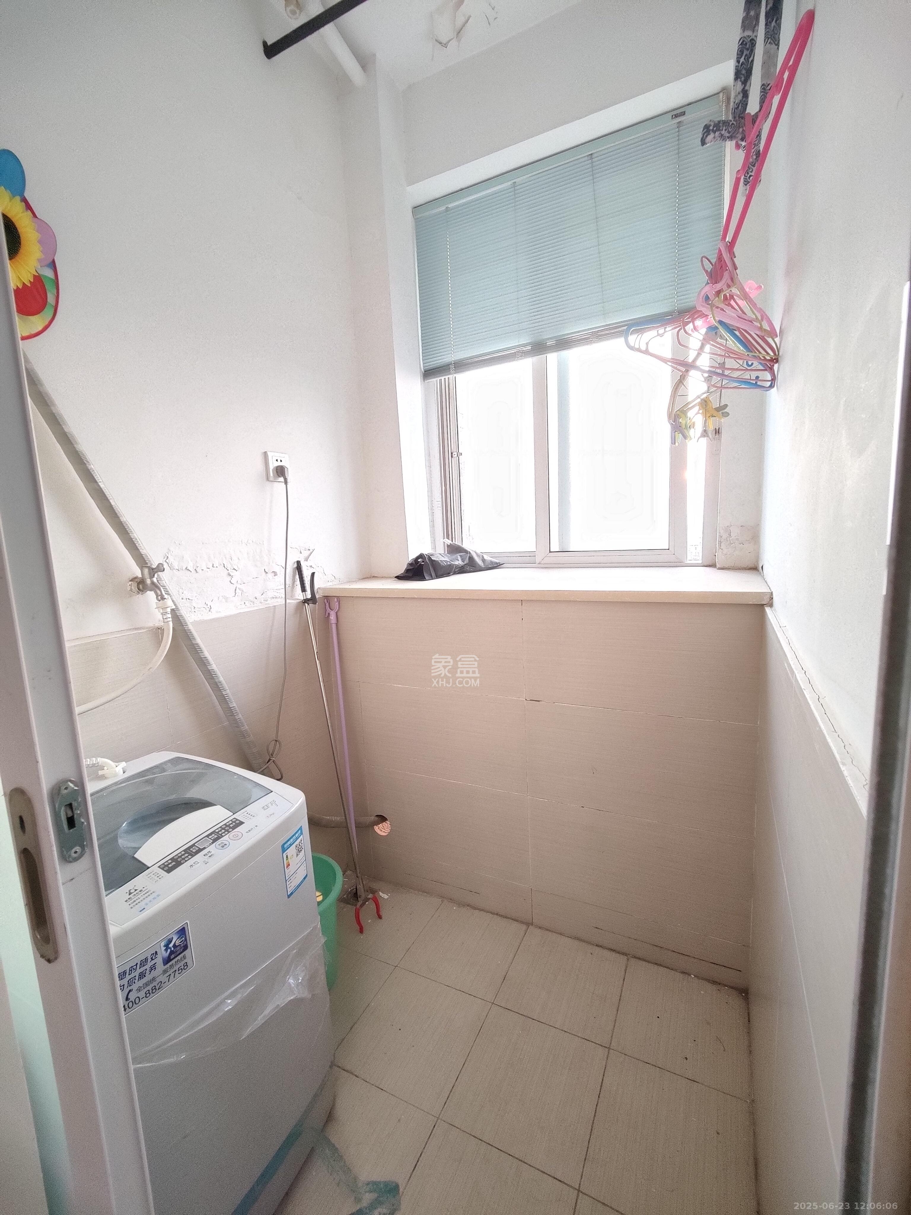 月亮湾草莓街区一、二期 1室1厅1卫 1200.0元/月 月亮湾草莓街区一、二期 1室1厅1卫 1200.0元/月室内图