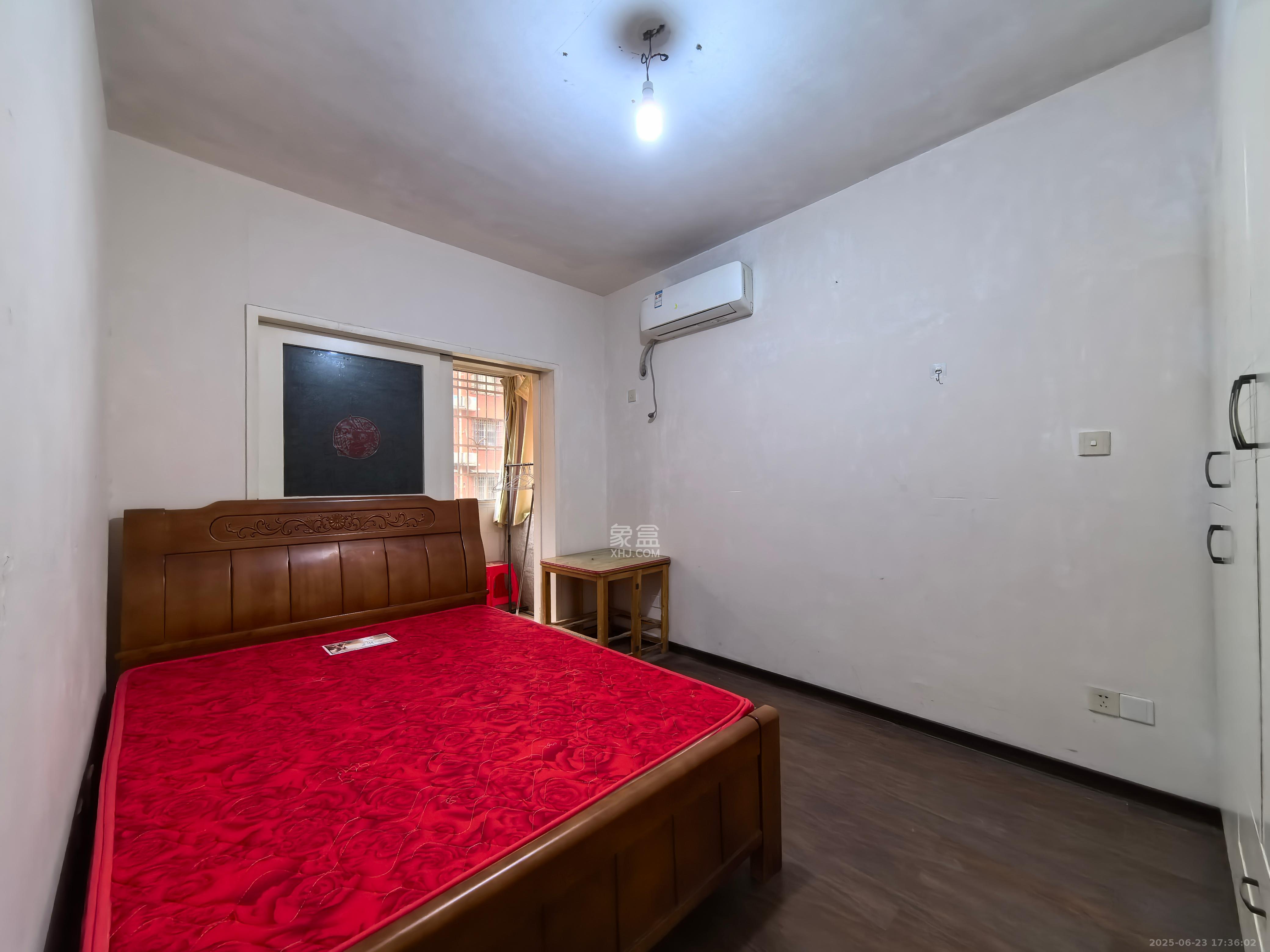 锦绣家园 3室2厅2卫 2400.0元/月 锦绣家园 3室2厅2卫 2400.0元/月室内图