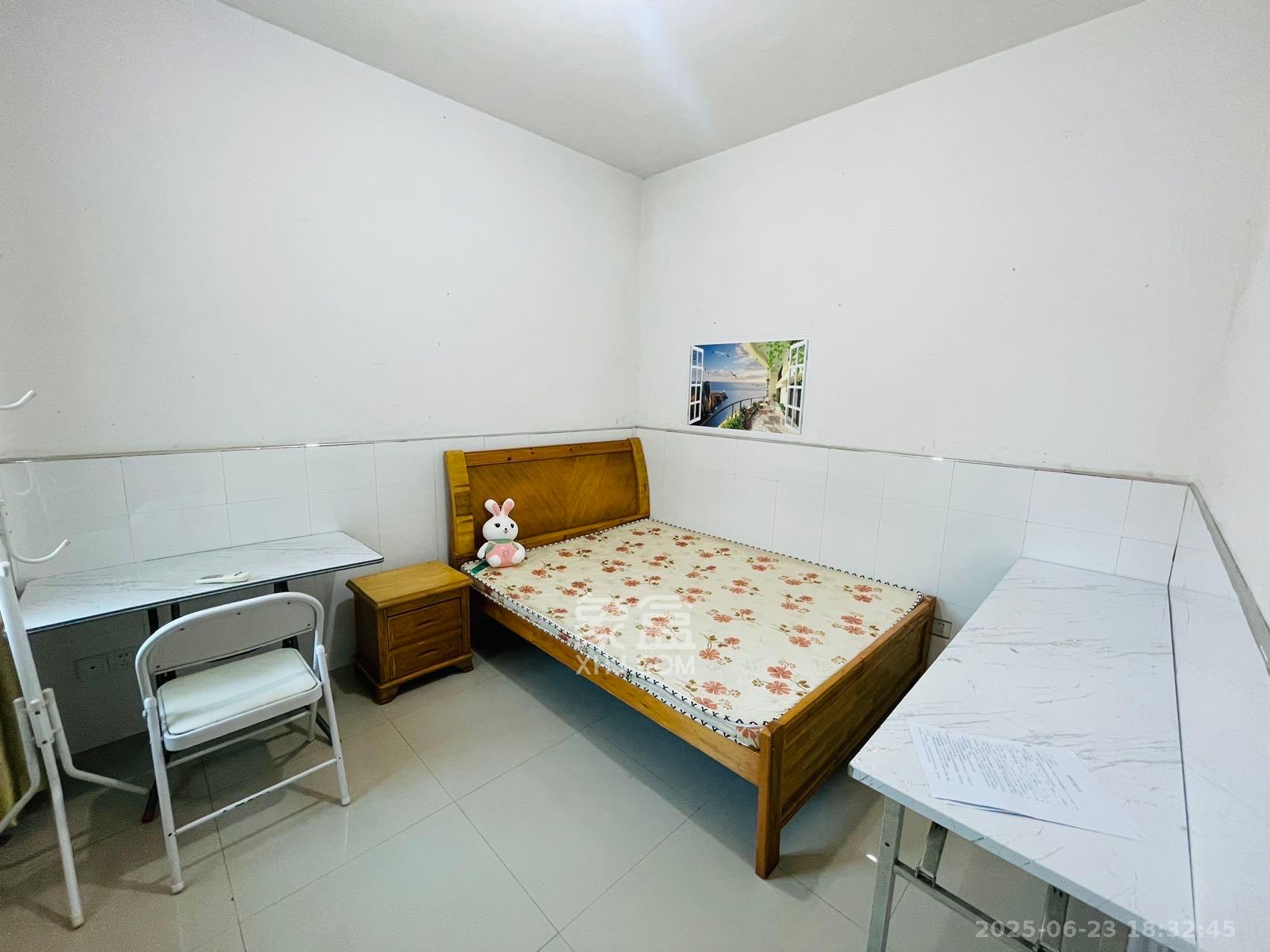 洞井二小区 1室1厅1卫 1200.0元/月 洞井二小区 1室1厅1卫 1200.0元/月室内图