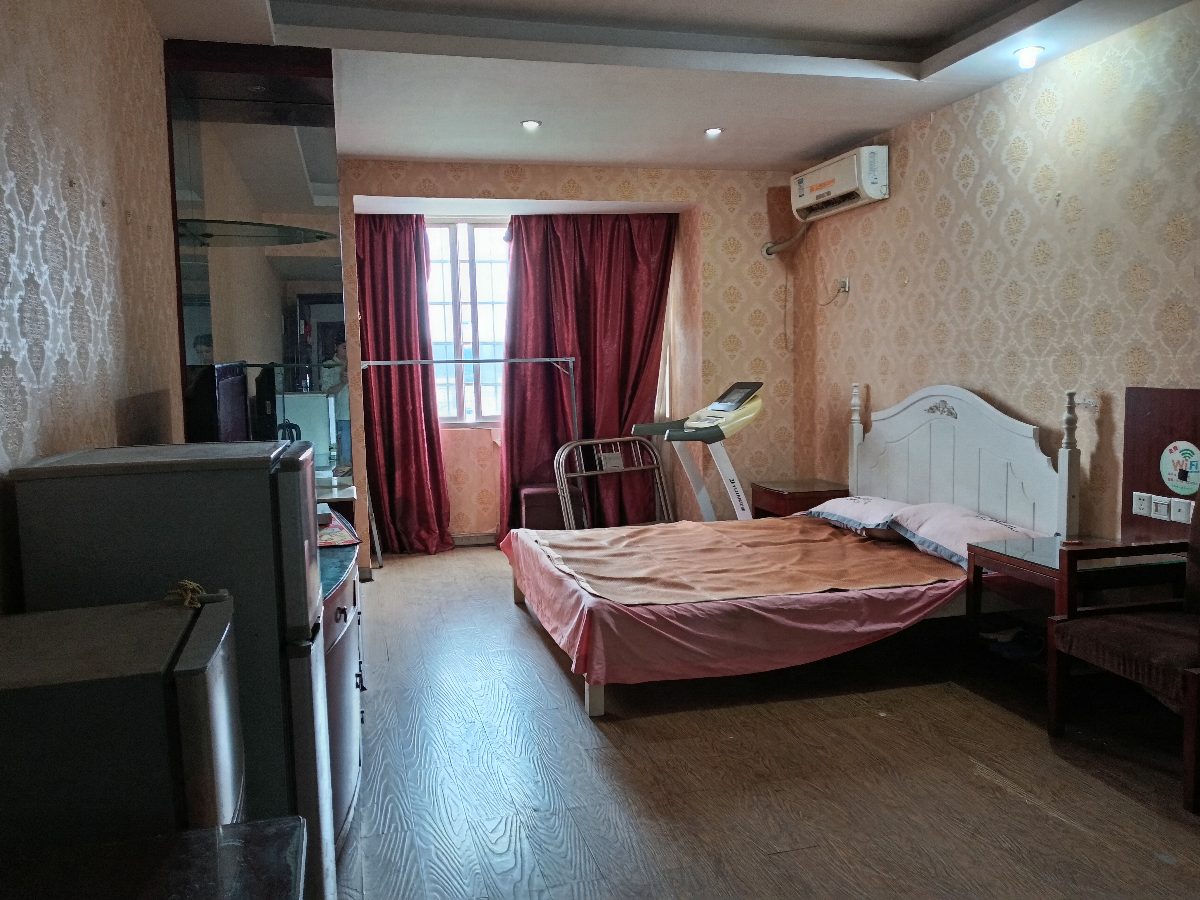 星海名都  1室1厅1卫    700.0元/月 星海名都  1室1厅1卫    700.0元/月室内图