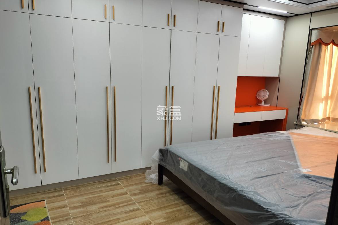 新琼雅苑 4室2厅2卫 2800.0元/月 新琼雅苑 4室2厅2卫 2800.0元/月室内图