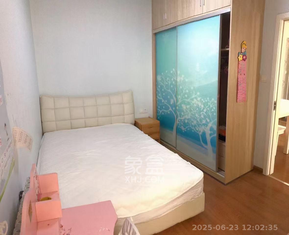 保利麓谷林语C区  2室2厅1卫   2400.00元/月室内图