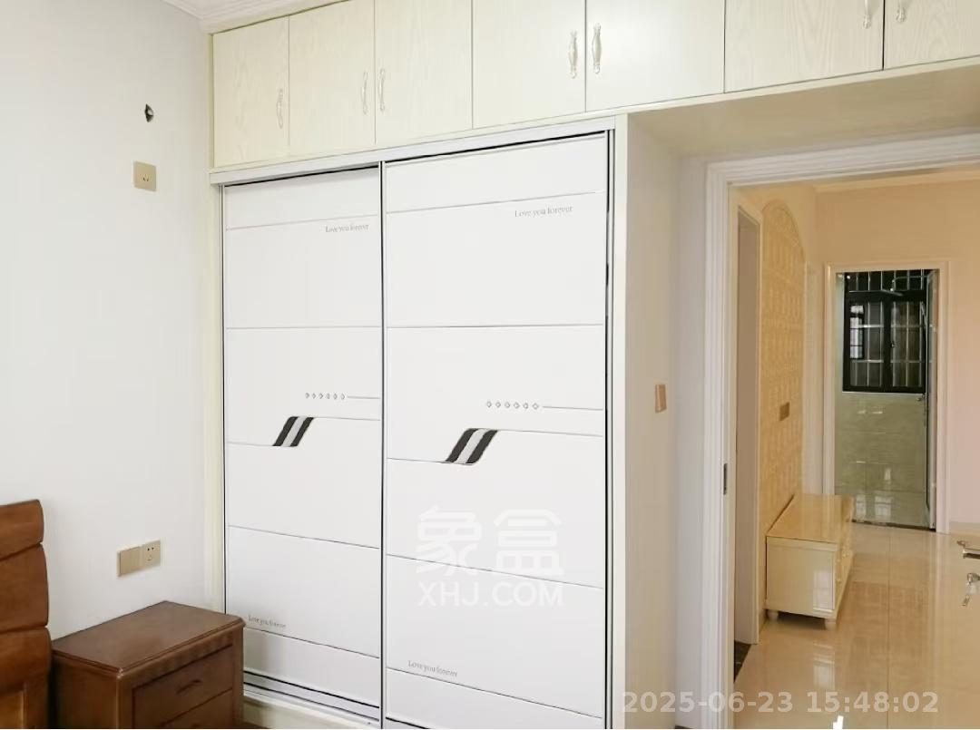 景塘家园  3室2厅1卫   2400.00元/月室内图